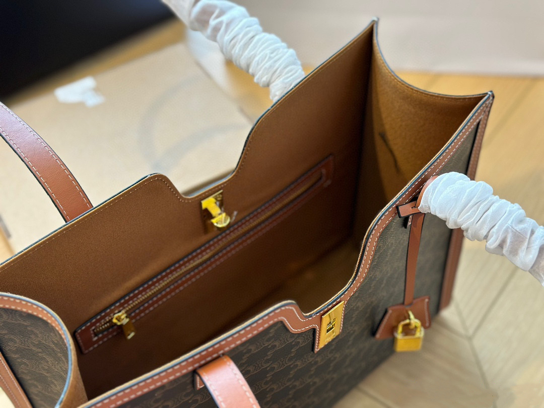 CELINE セリーヌ　トートバッグ