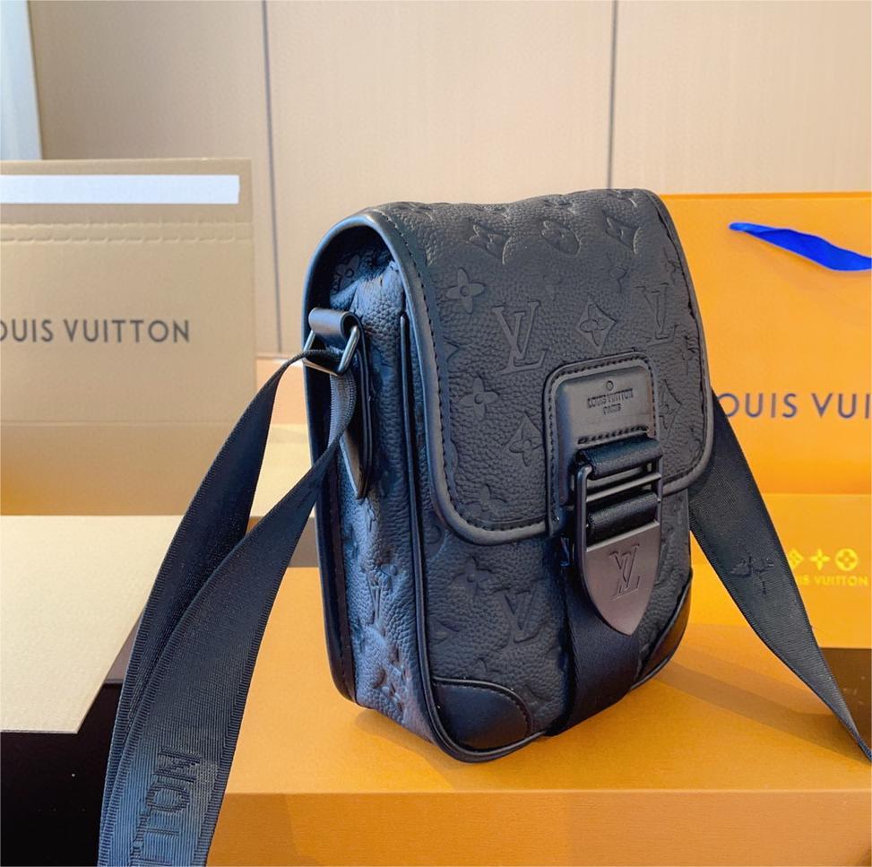 【LOUIS VUITTON】新作ショルダーバッグ