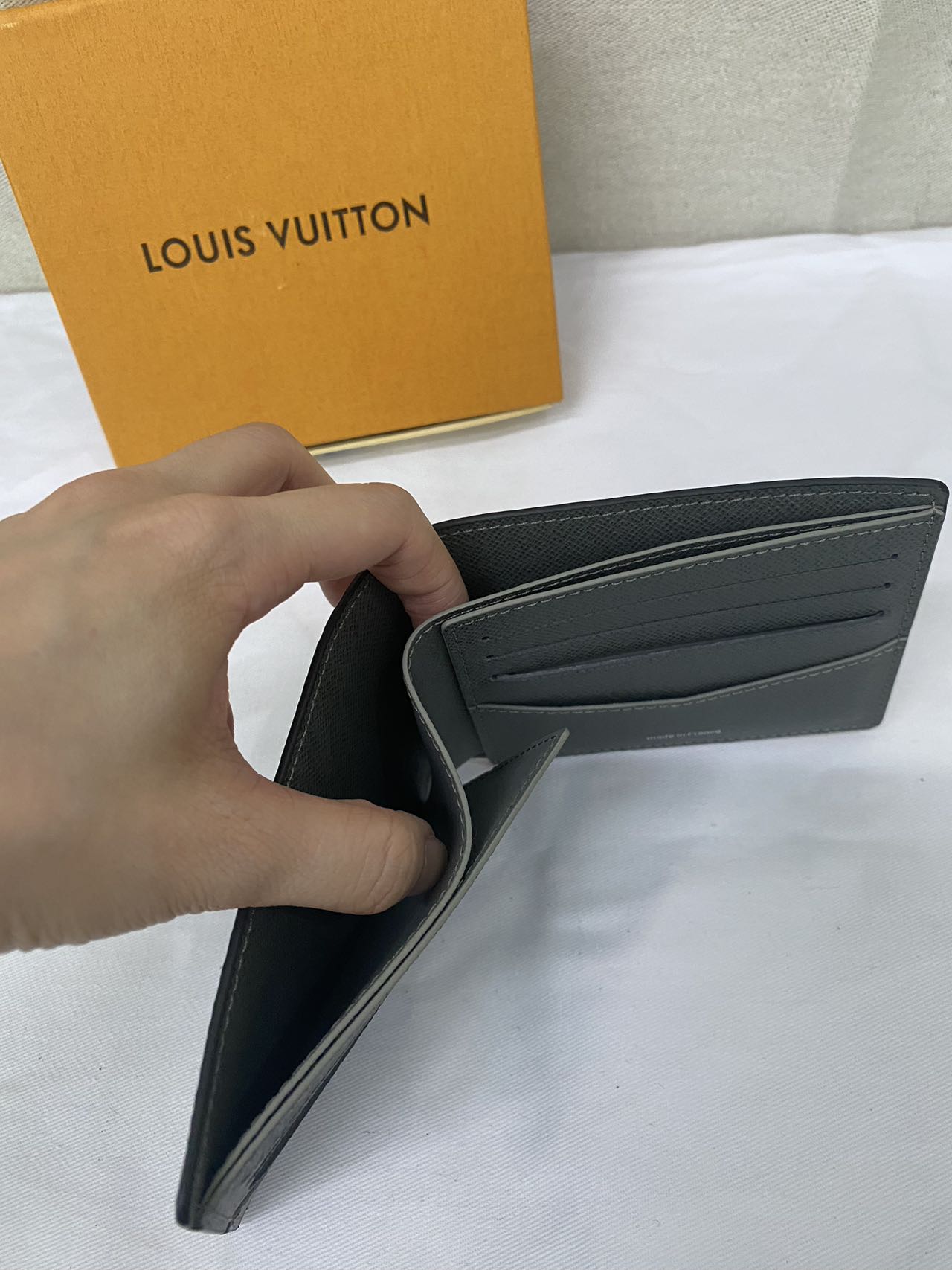 【Louis Vuitton】草間彌生コラボ ポルトフォイユ・スレンダー