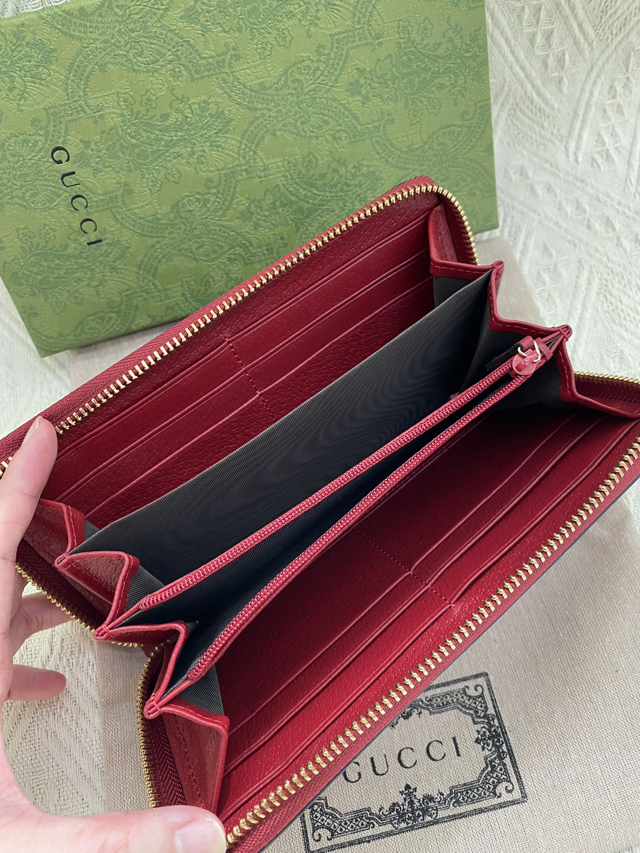 GUCCI グッチ 長財布