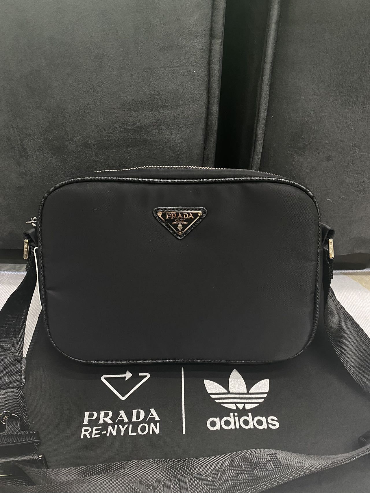 大人気 Prada×Adidas  ショルダーバッグ