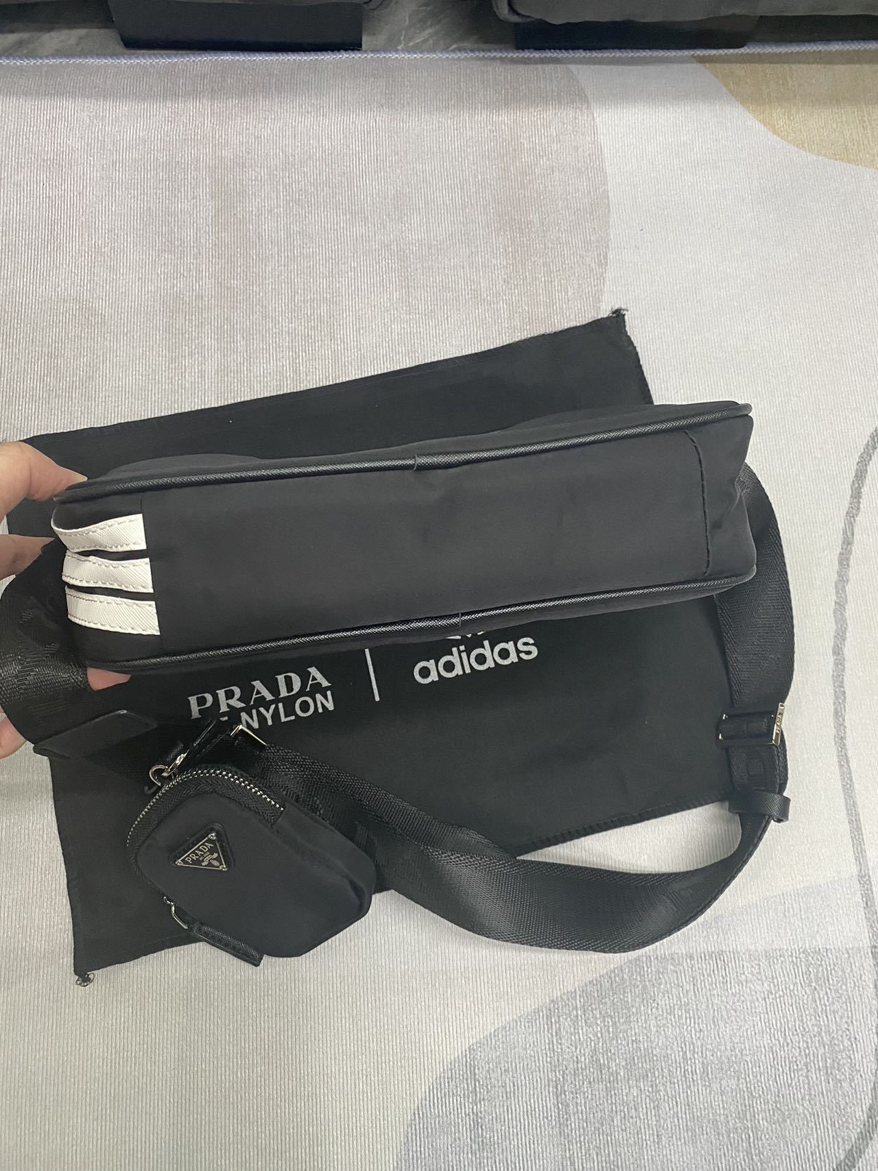 大人気 Prada×Adidas  ショルダーバッグ