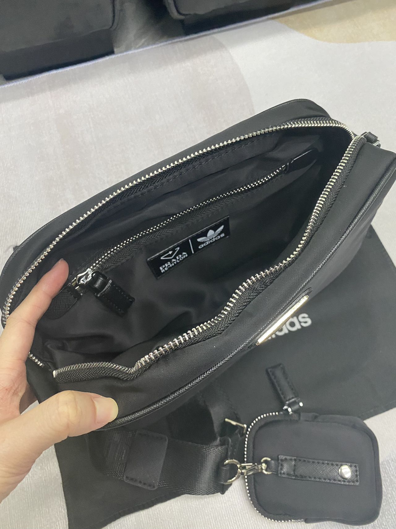 大人気 Prada×Adidas  ショルダーバッグ