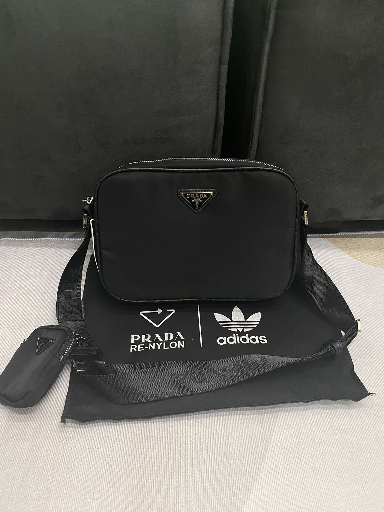 大人気 Prada×Adidas  ショルダーバッグ