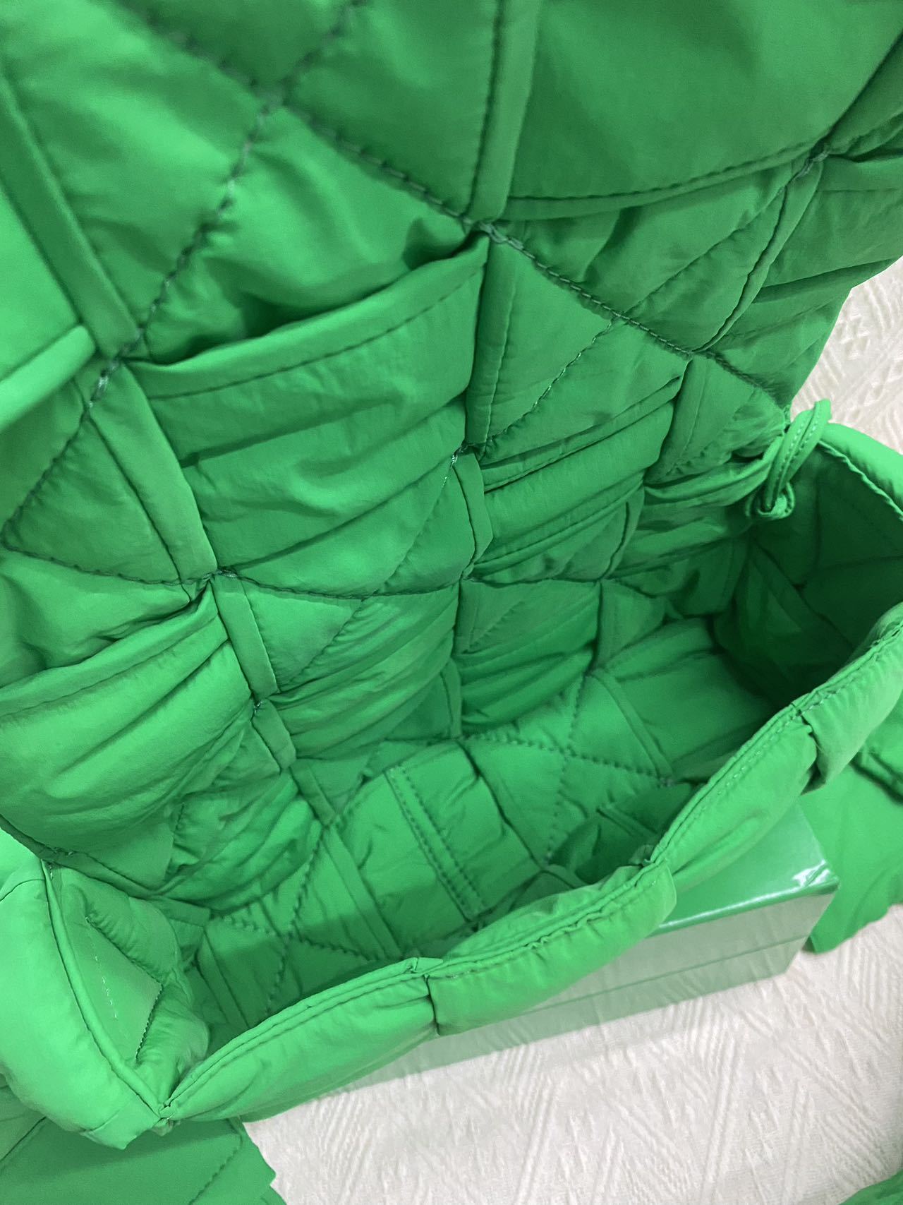 BOTTEGA VENETA/Tech Cassette クロスボディバッグ