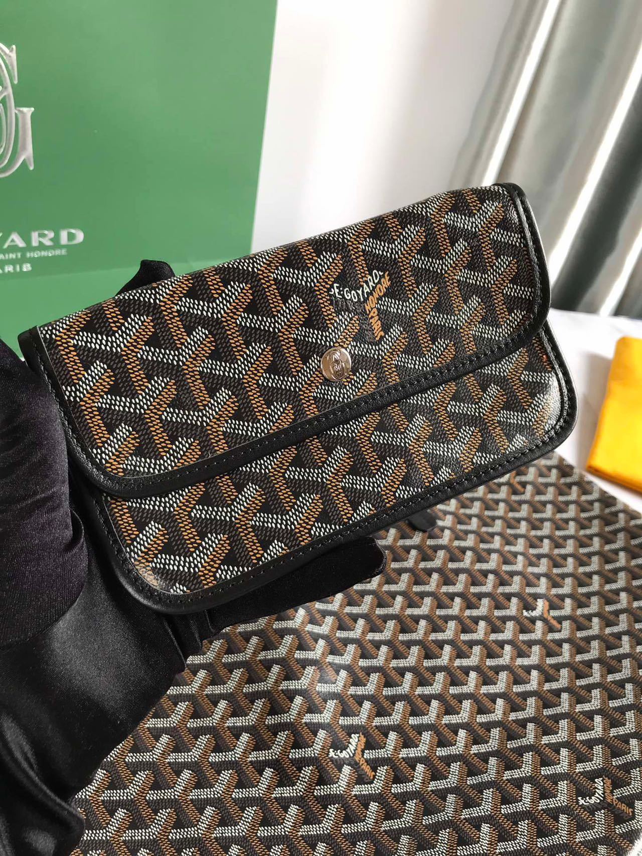 GOYARD(人気商品) サン・ルイPM バッグ♪