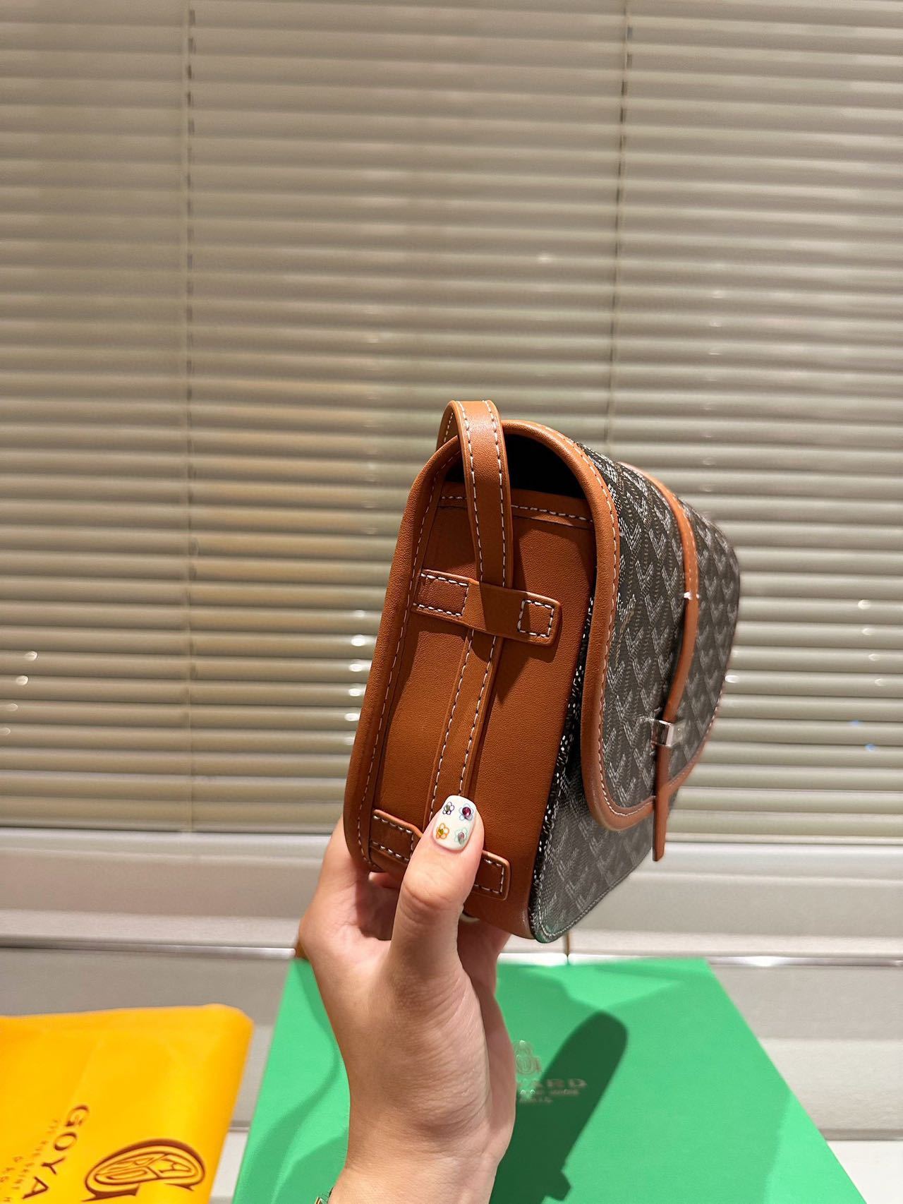 ゴヤール BELVEDEREバッグPM クロスボディ