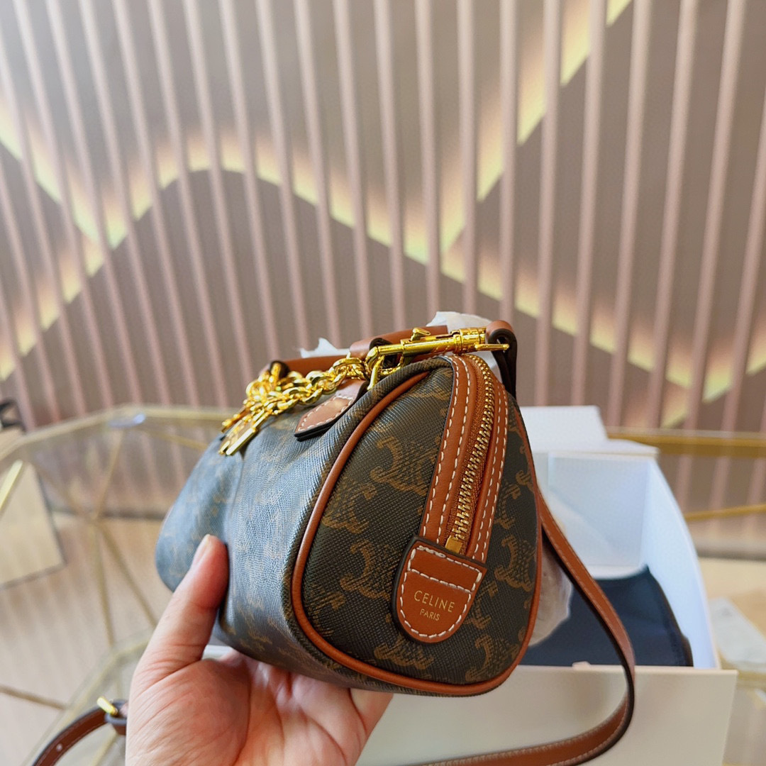CELINE☆トリオンフキャンバス スモールボストン