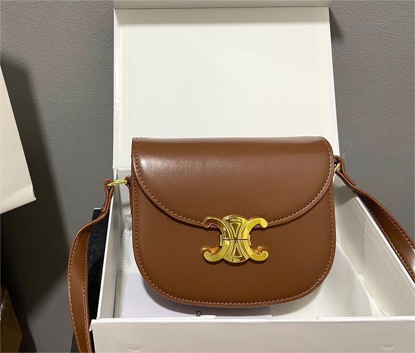 【CELINE】 TRIOMPH　ショルダーバッグ