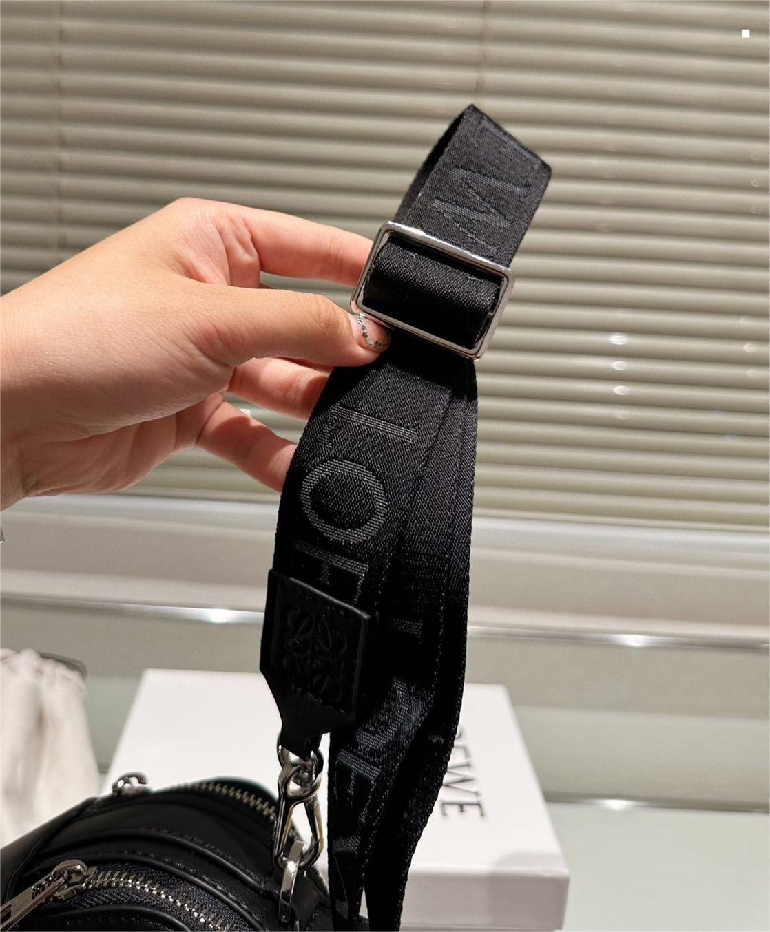 【LOEWE】ロエベ カメラ クロスボディバック ミニ