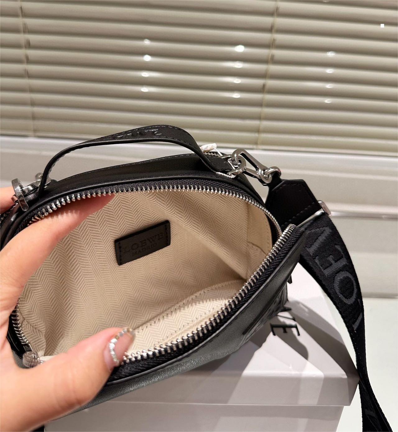 【LOEWE】ロエベ カメラ クロスボディバック ミニ