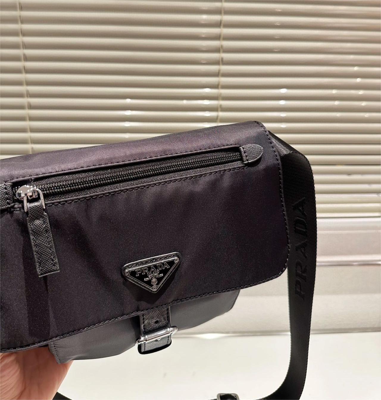 ★PRADA★Re-Nylon サフィアーノレザーショルダーバッグ