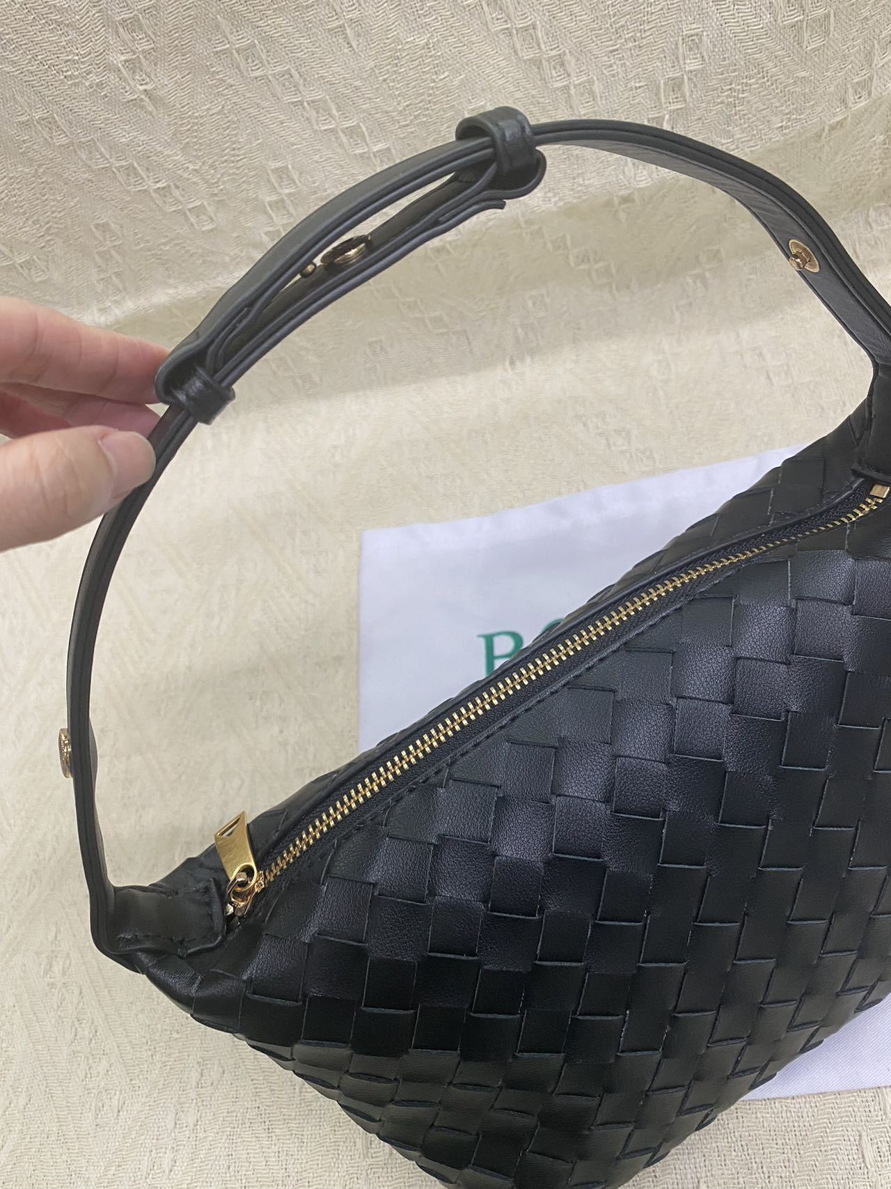 【BOTTEGA VENETA】ミニ ウォレス ショルダーバッグ