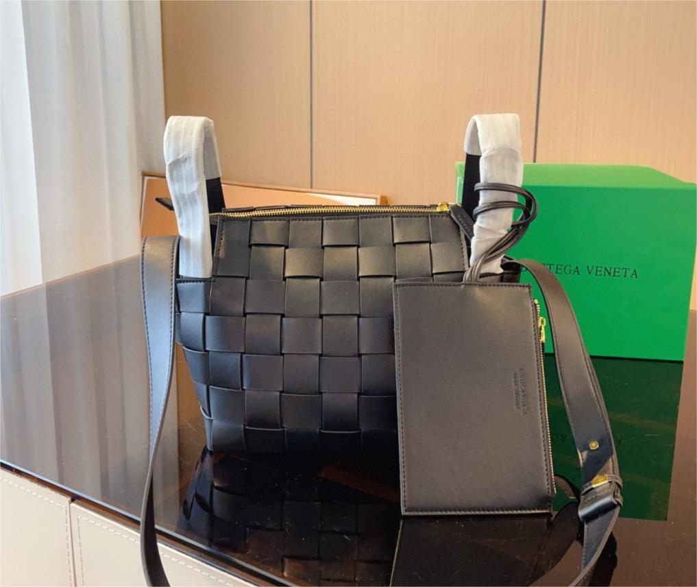 BOTTEGA VENETA ハンドバッグ
