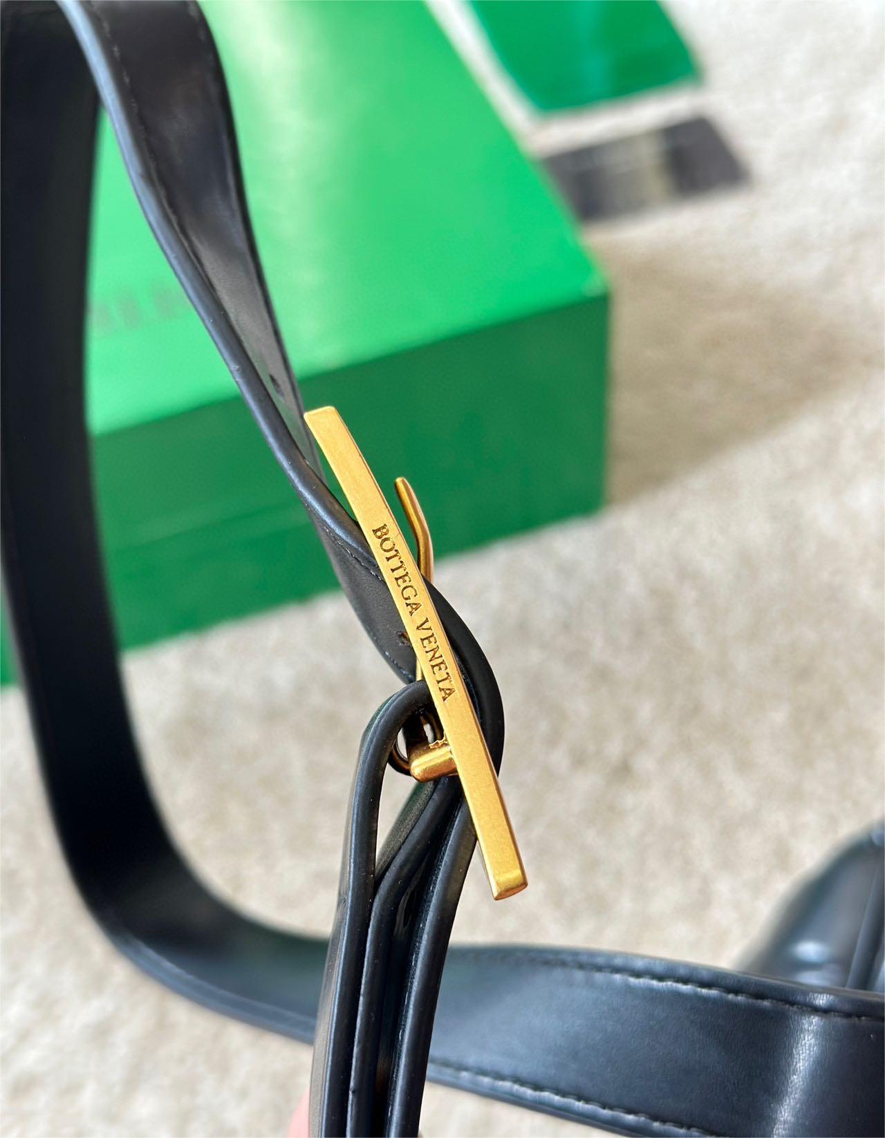 ボッテガヴェネタ ショルダーバッグ
