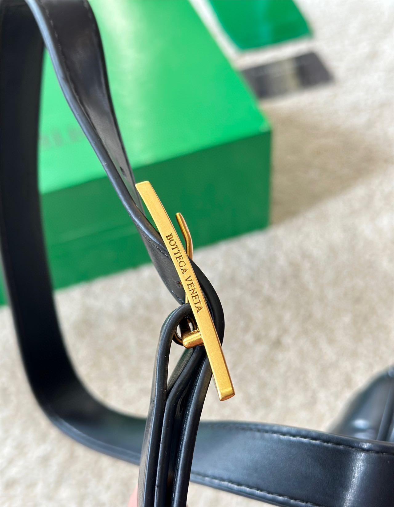 ボッテガヴェネタ ショルダーバッグ