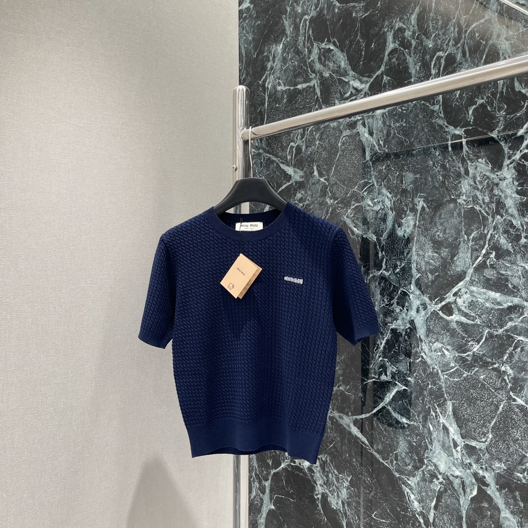 miumiu ケーブル編み カシミヤxシルク クルーネック セーター