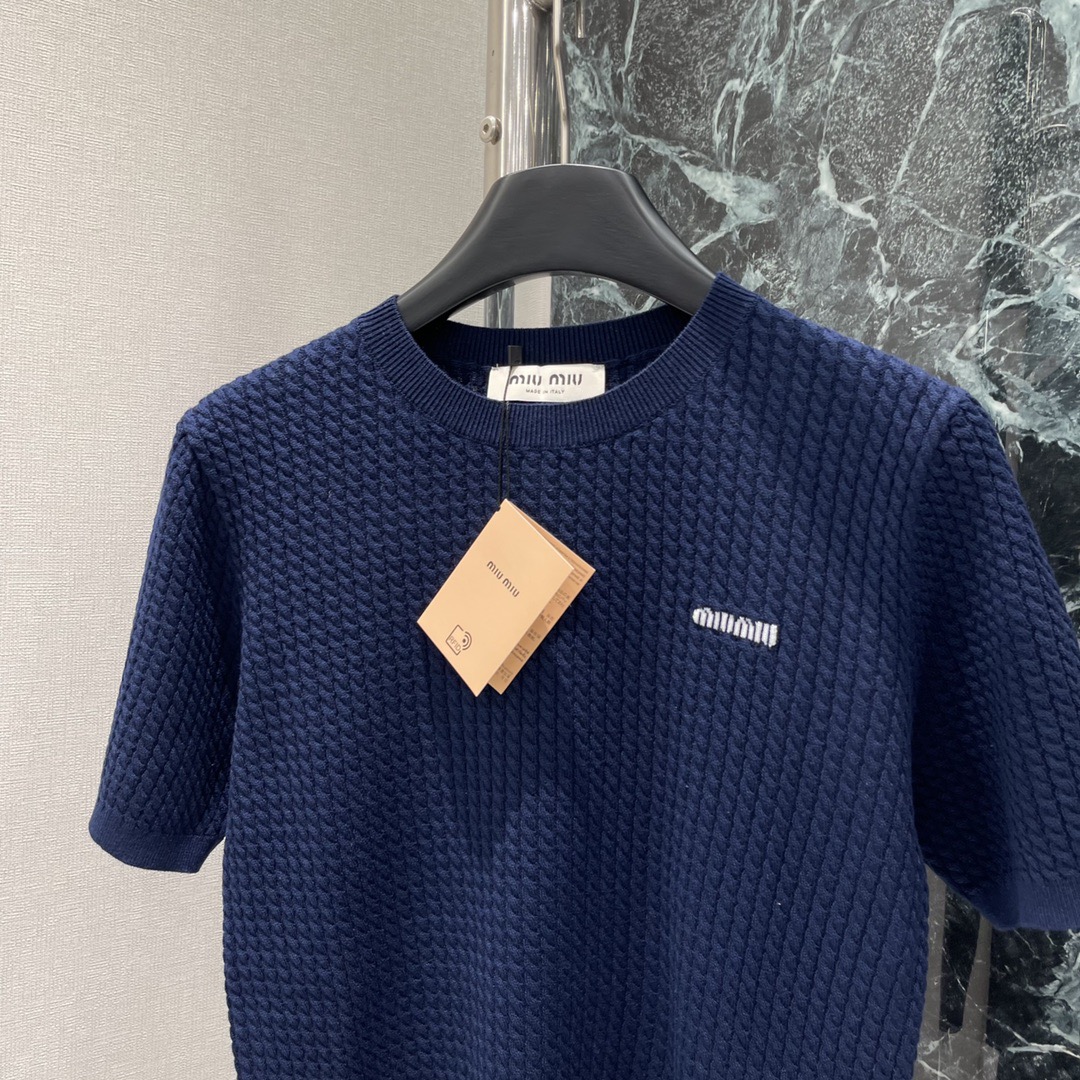 miumiu ケーブル編み カシミヤxシルク クルーネック セーター