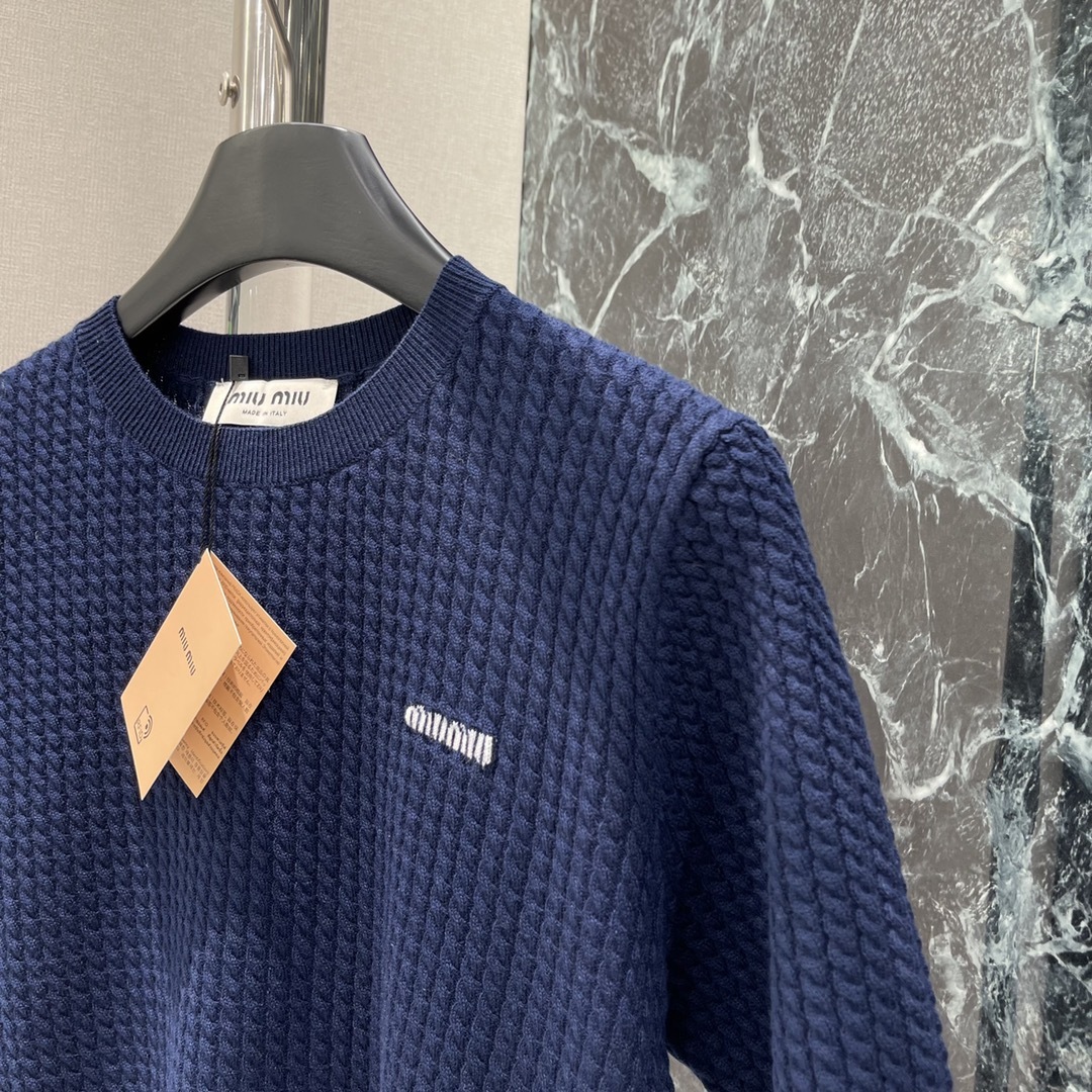 miumiu ケーブル編み カシミヤxシルク クルーネック セーター