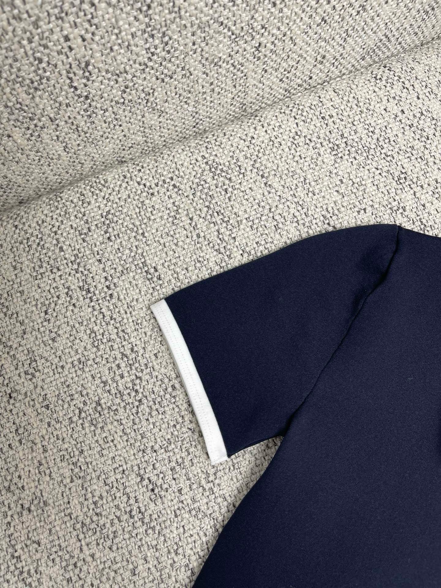 miumiu テクニカルヤーン クルーネック セーター