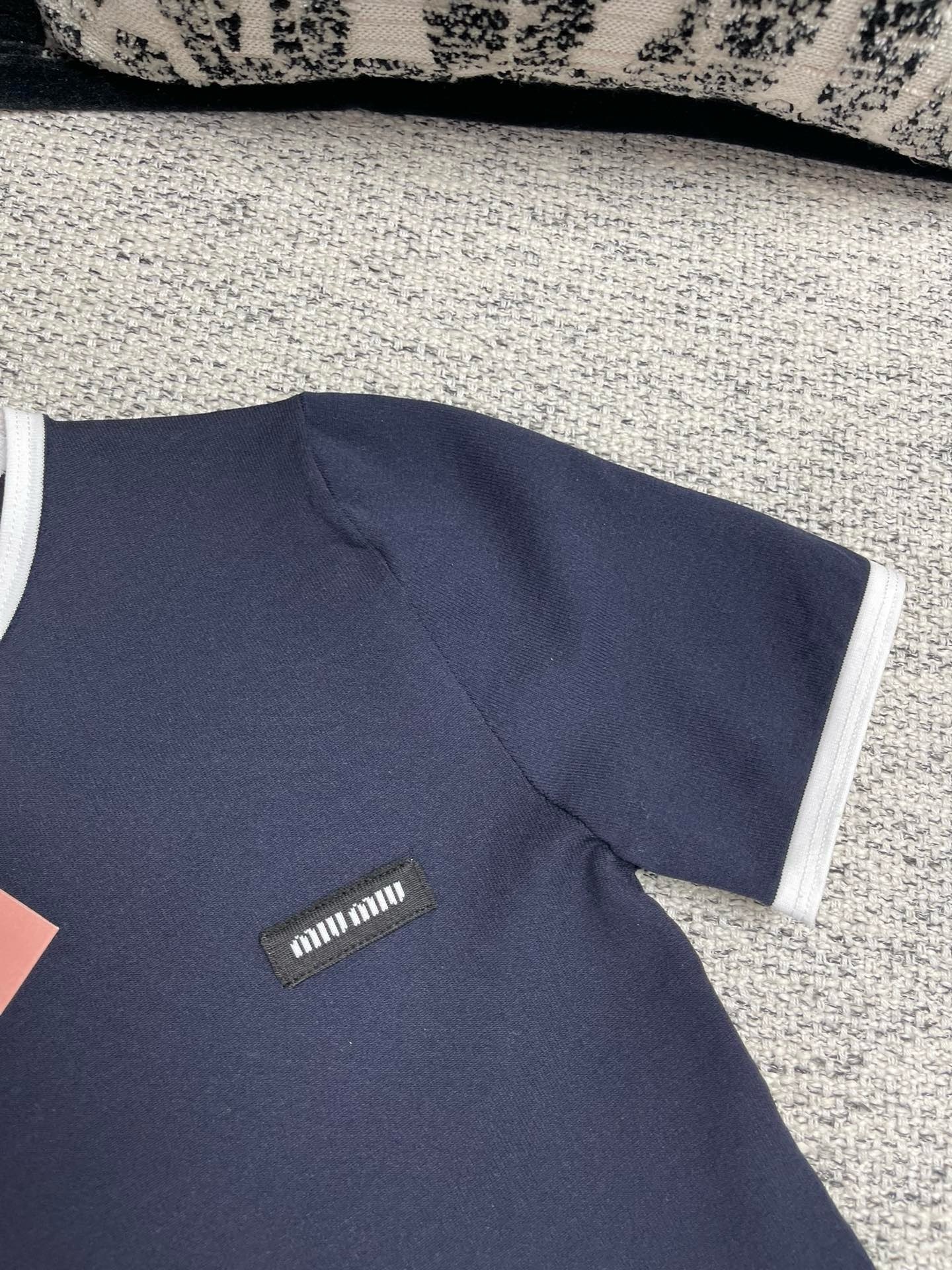 miumiu テクニカルヤーン クルーネック セーター