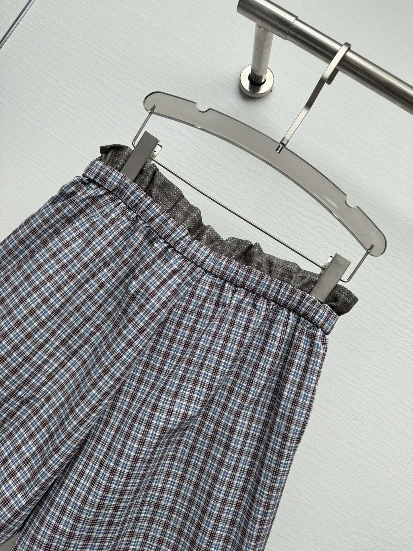 miumiu チェック テクニカルファブリック バミューダパンツ