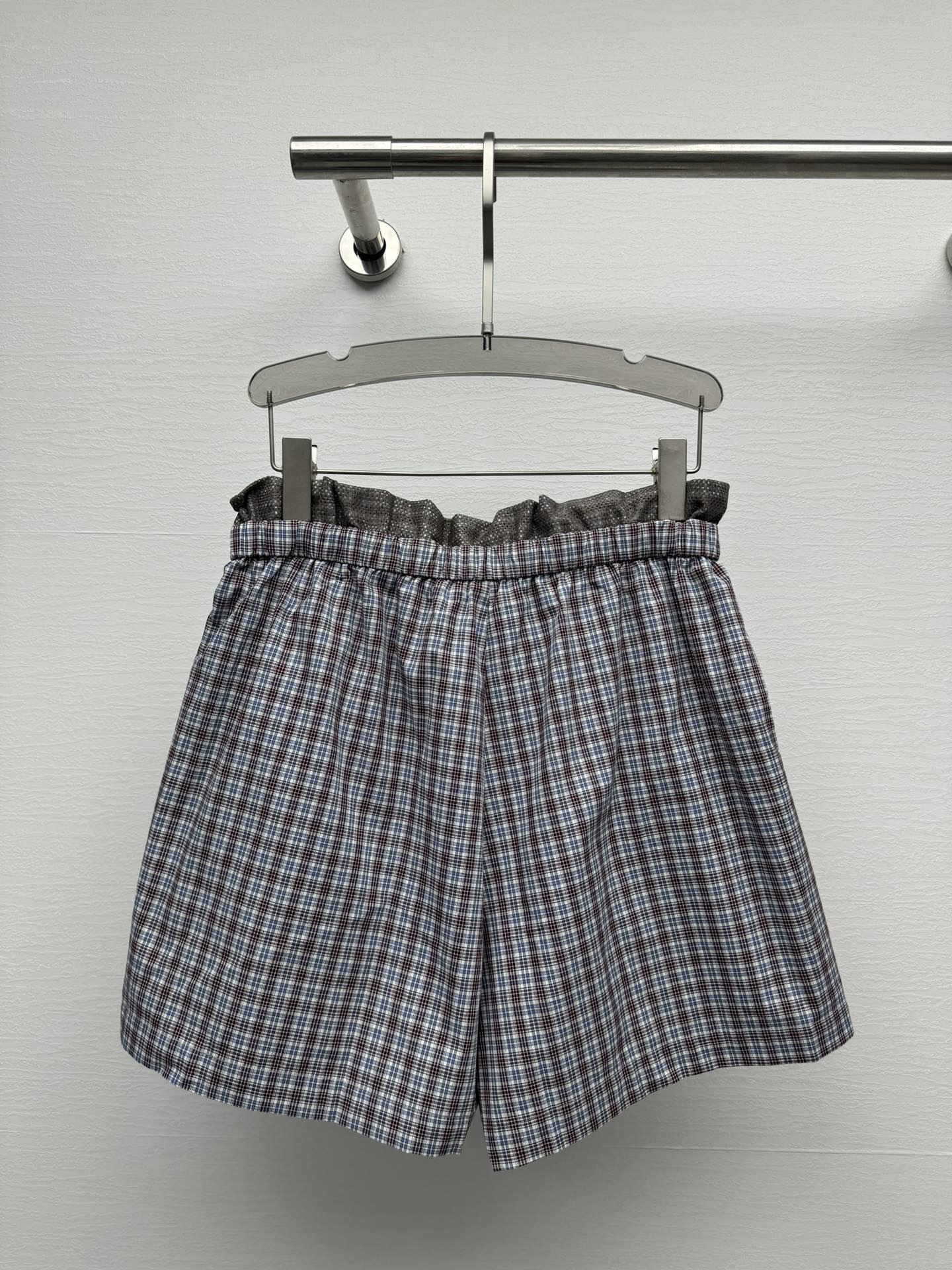 miumiu チェック テクニカルファブリック バミューダパンツ