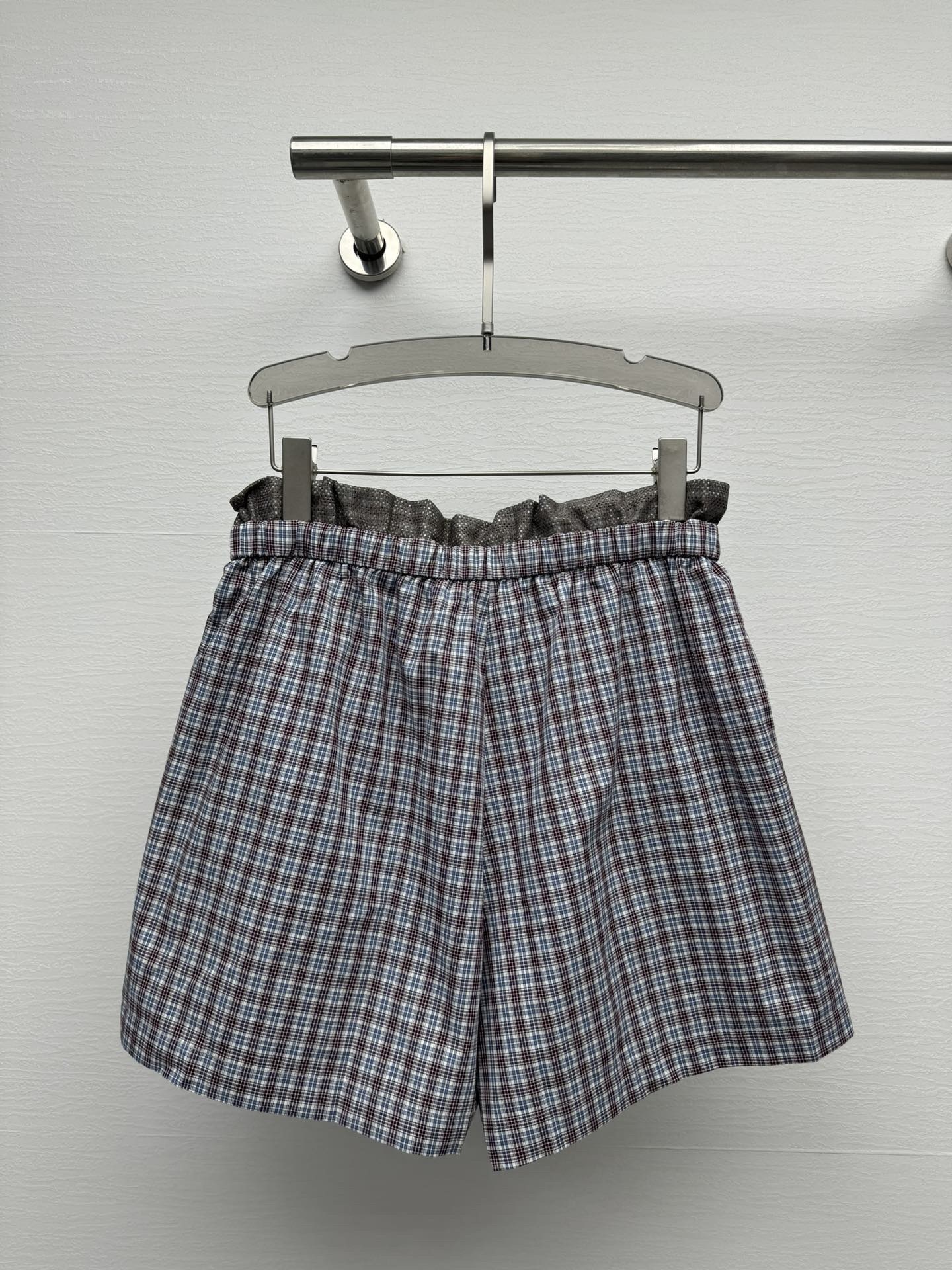 miumiu チェック テクニカルファブリック バミューダパンツ