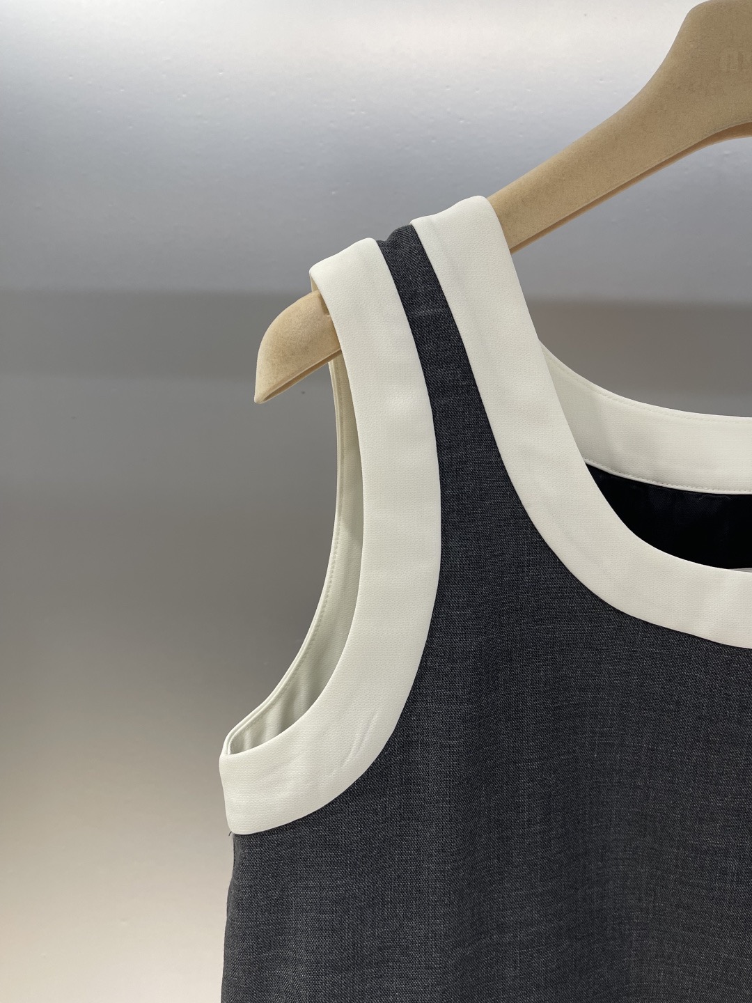 miumiu プリーツ グリザイユ ミニドレス