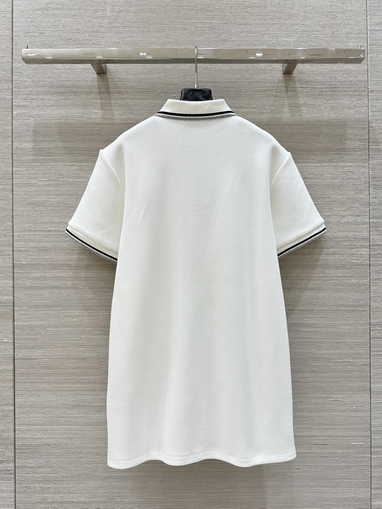 miumiu ボンデッドピケとテクニカルジャージーのドレス