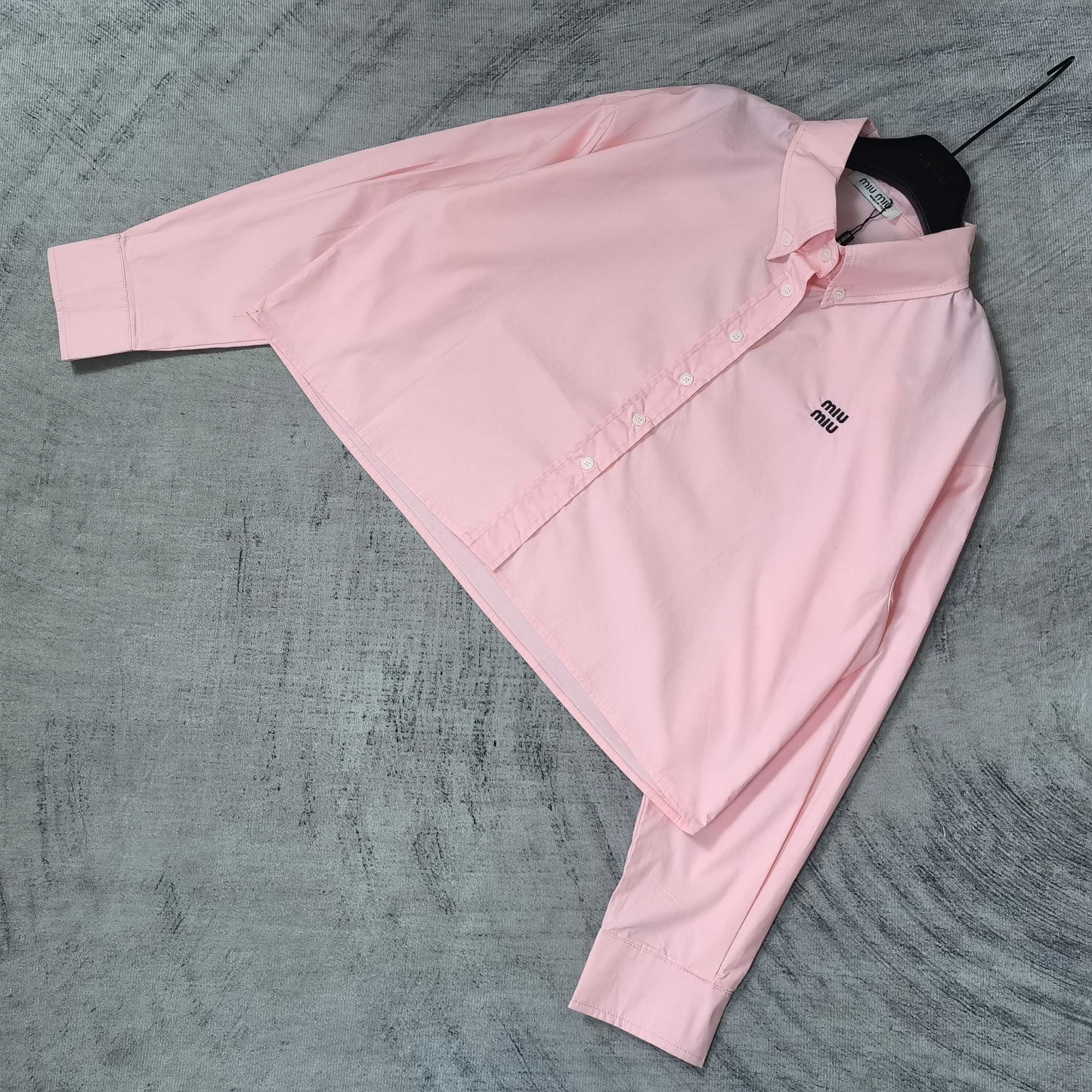 miumiu ポプリンシャツ