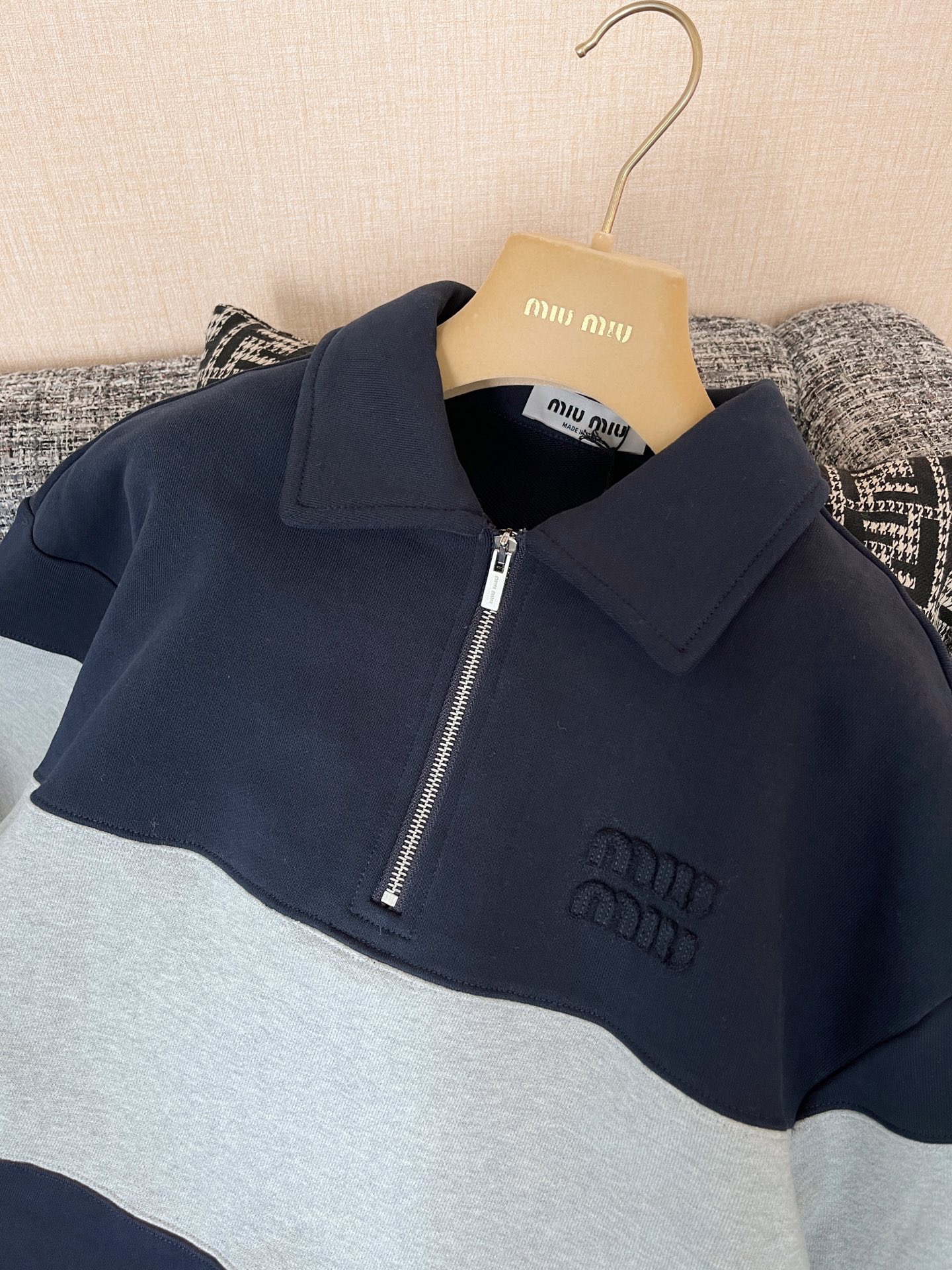 miumiu ハーフジップ コットン スウェットシャツ