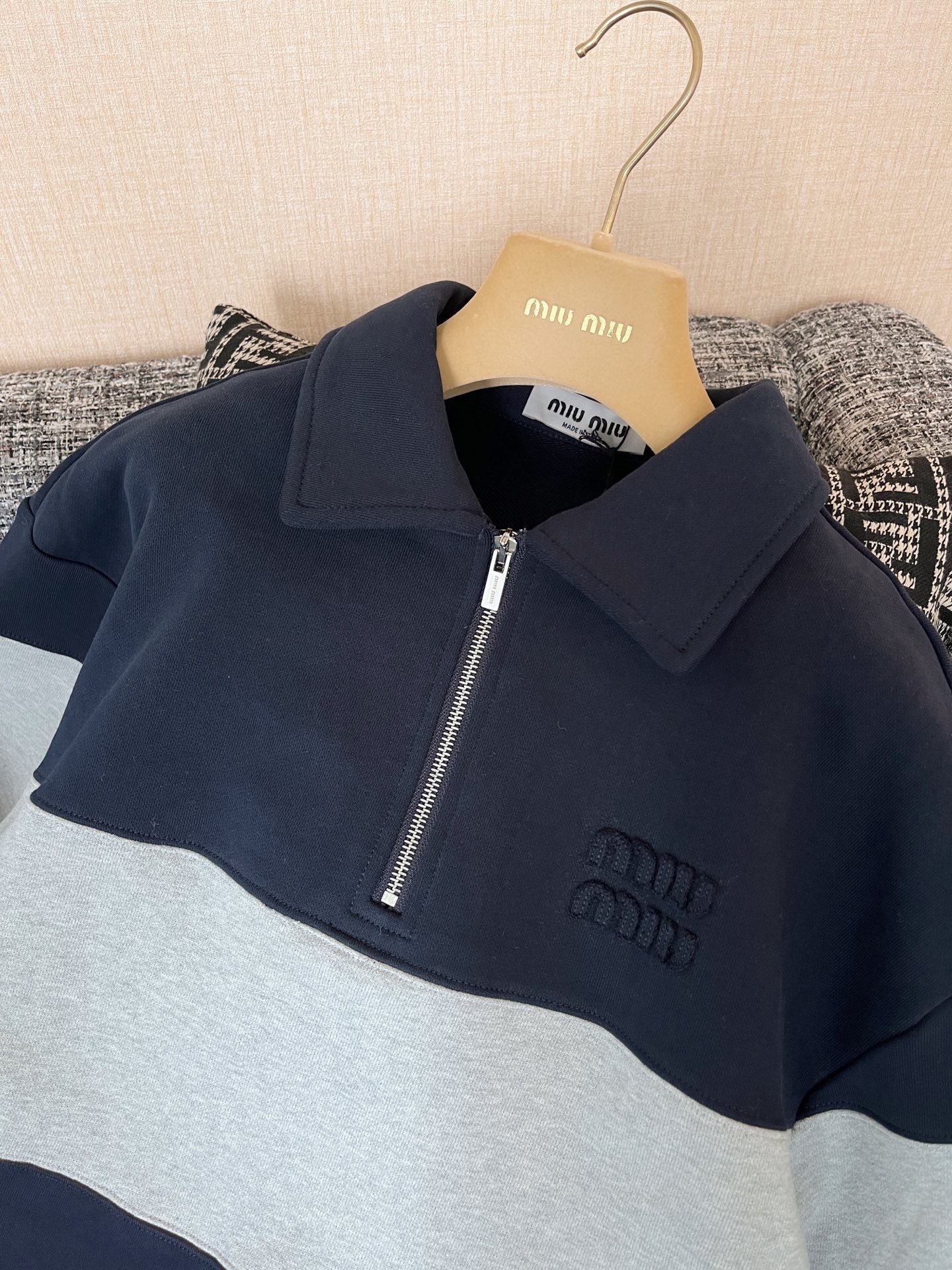 miumiu ハーフジップ コットン スウェットシャツ