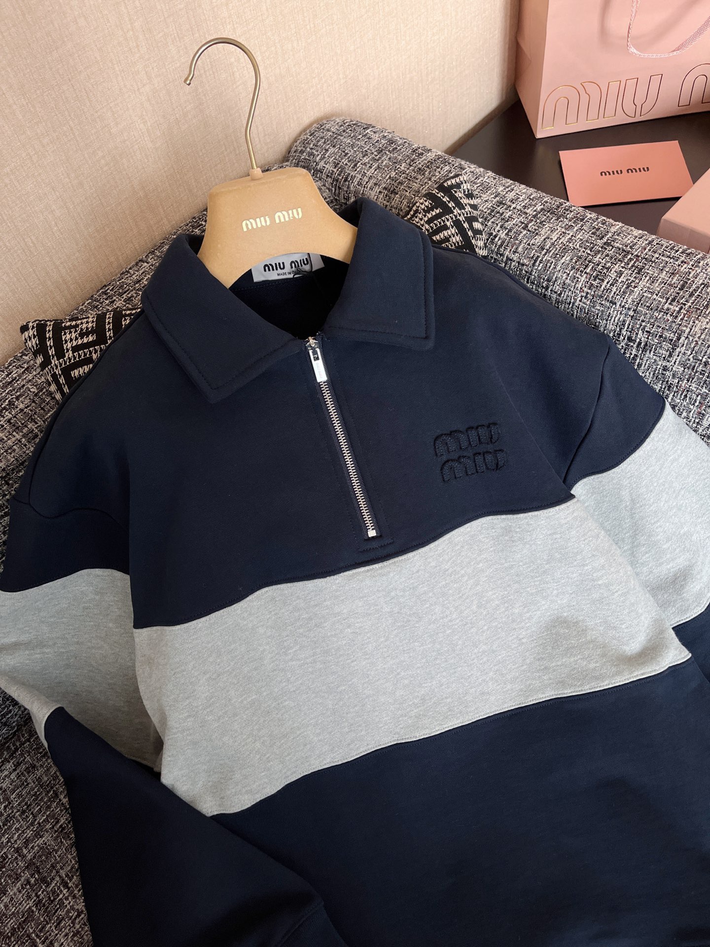 miumiu ハーフジップ コットン スウェットシャツ