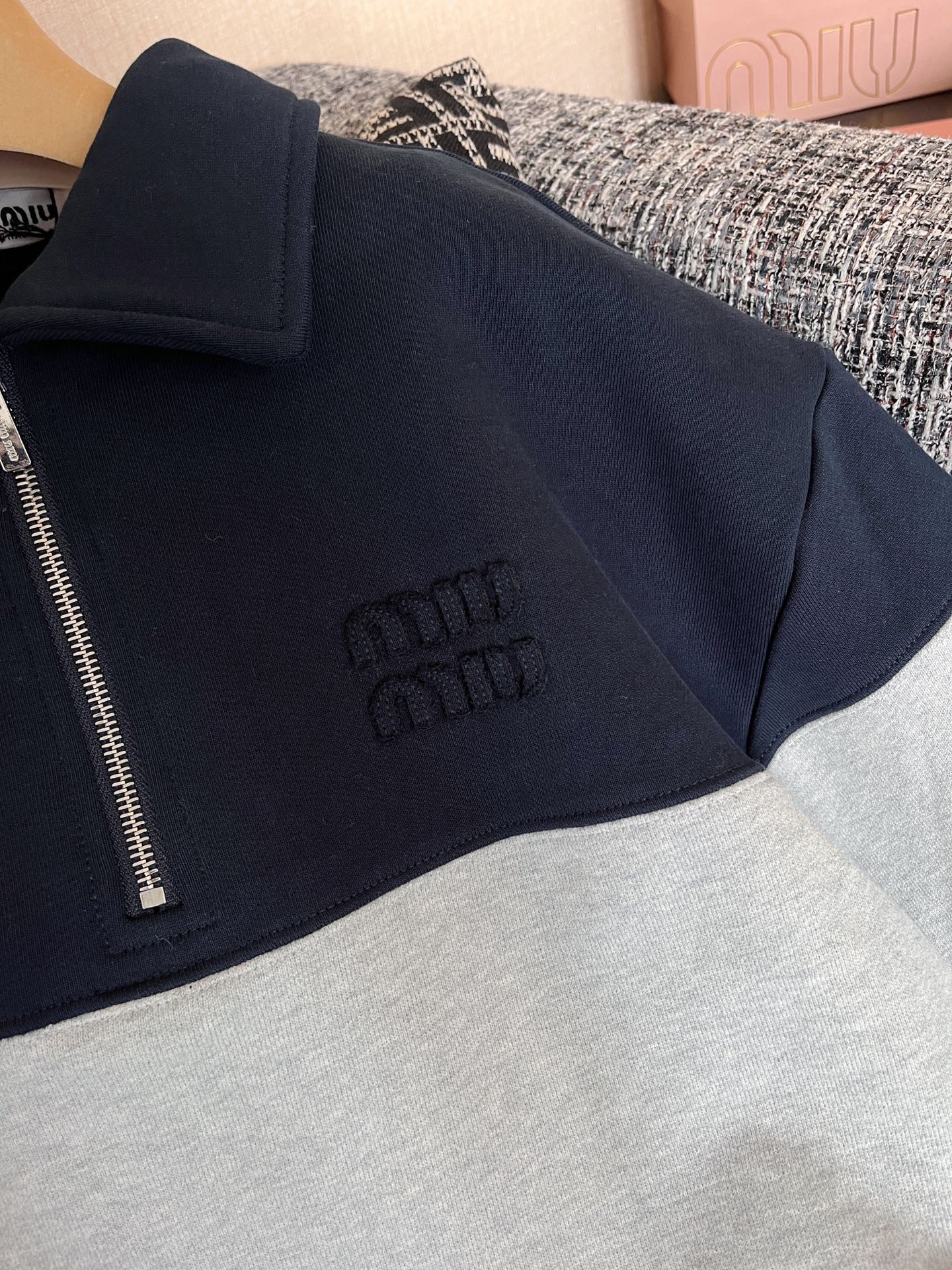 miumiu ハーフジップ コットン スウェットシャツ