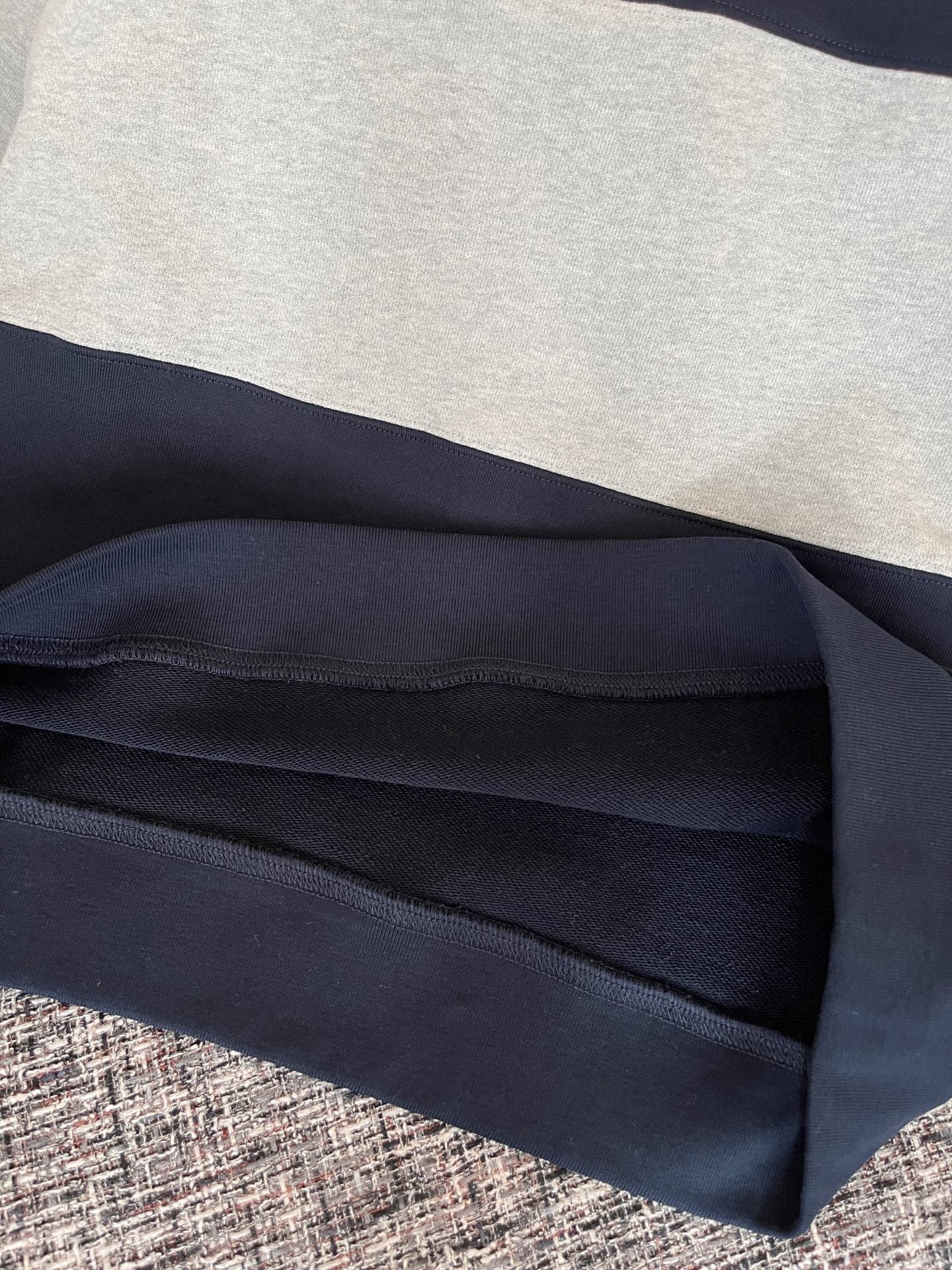 miumiu ハーフジップ コットン スウェットシャツ