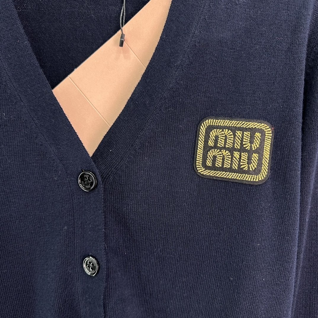 miumiu カシミヤ ニット カーディガン