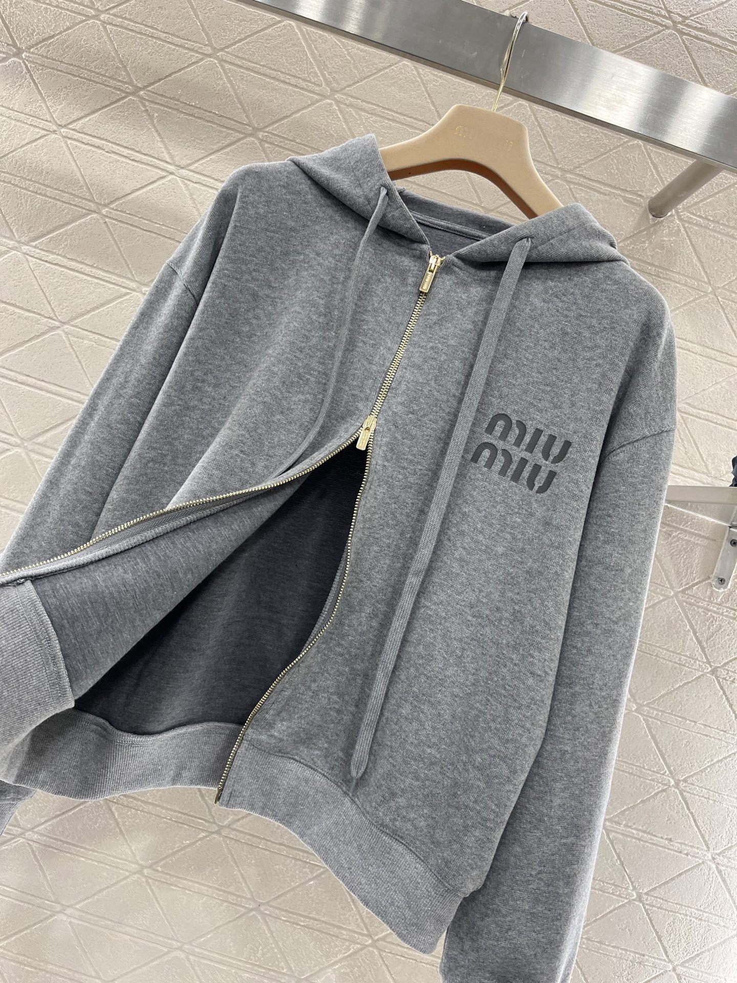 miumiu ダブルカシミヤ ジップフーディーカーディガン