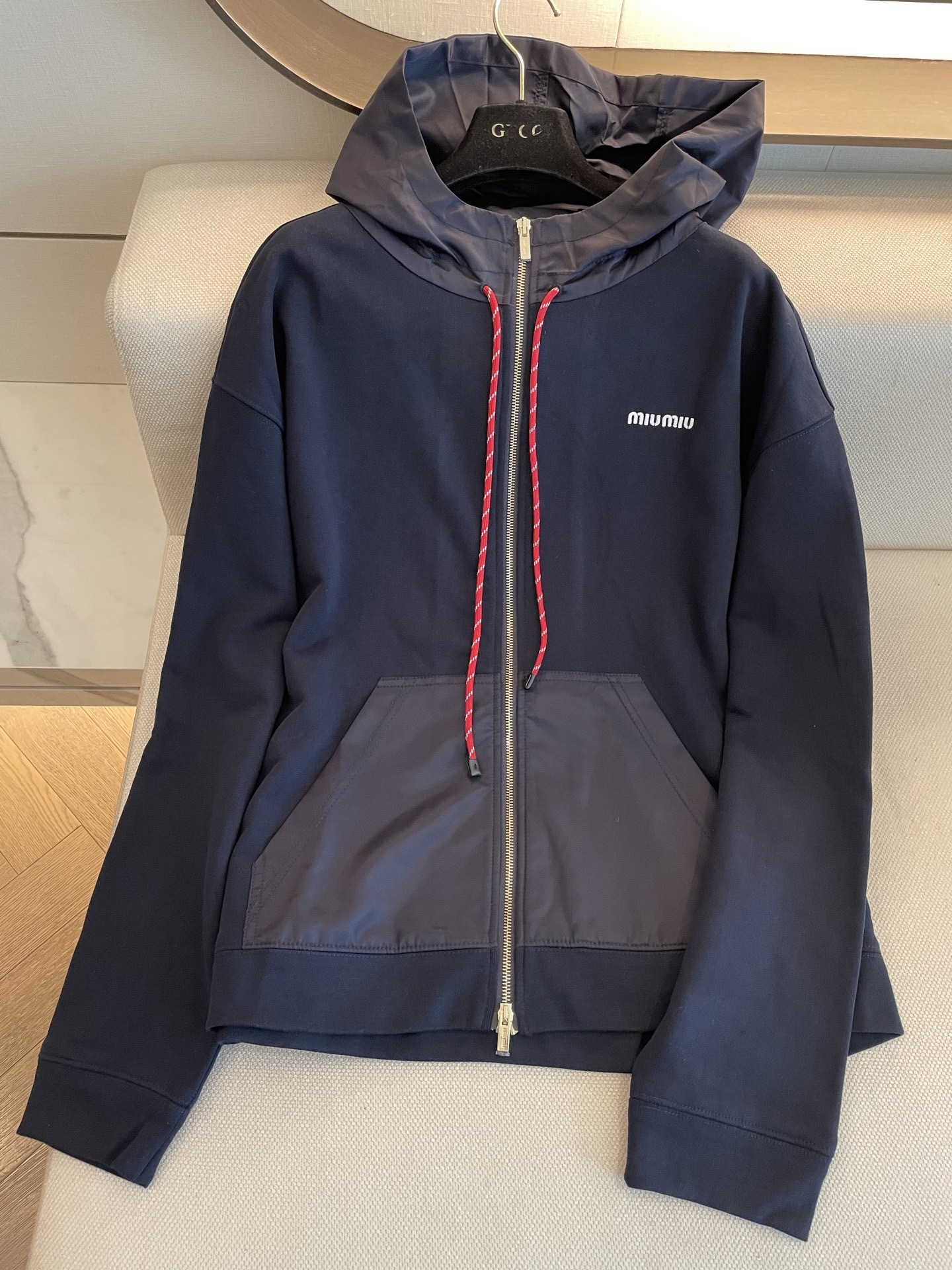 miumiu コットンフリース ジップフーディー