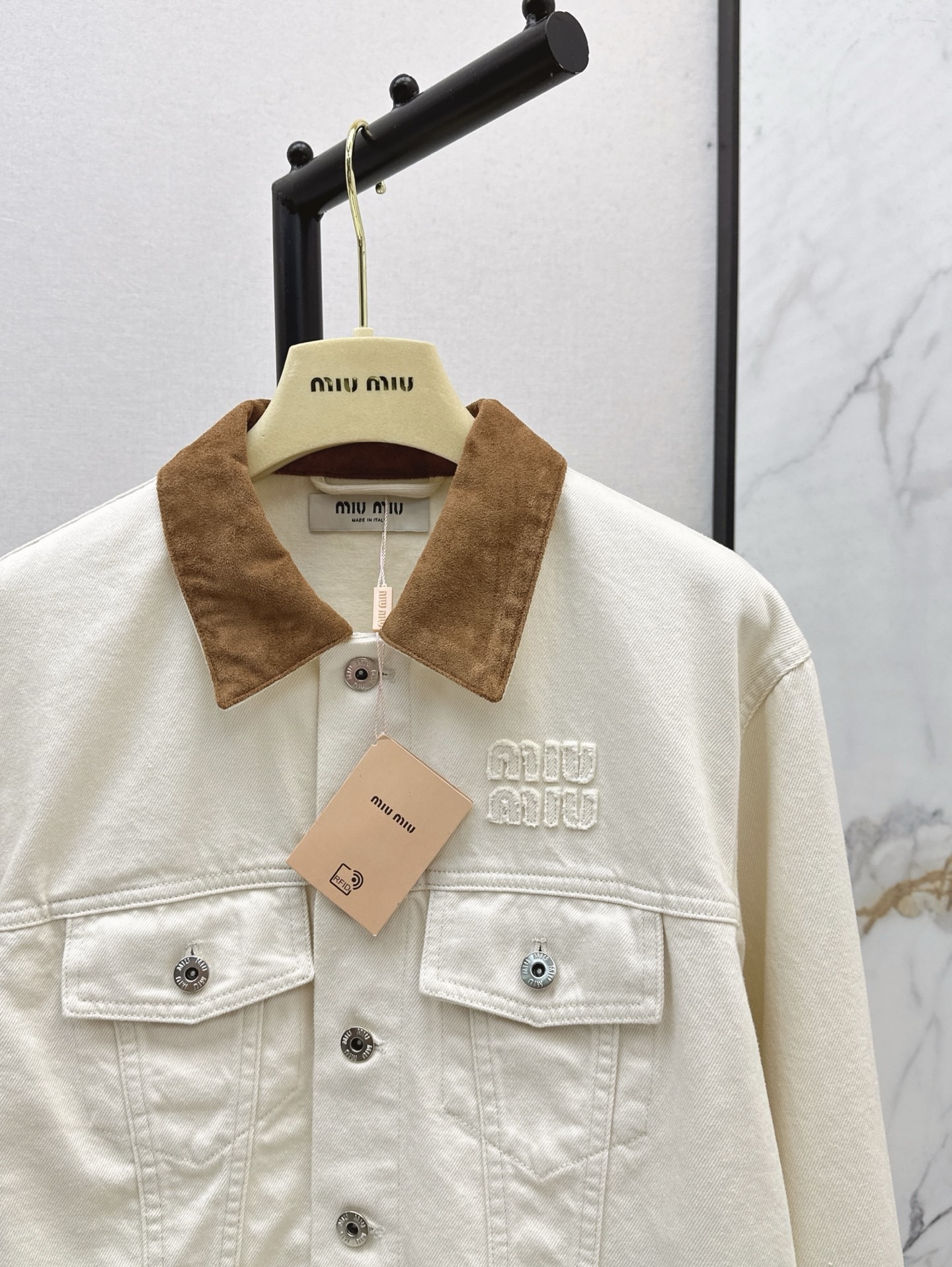 miumiu デニムとレザーのブルゾンジャケット