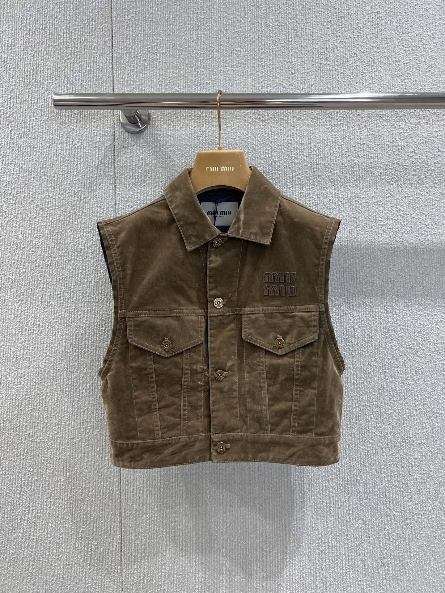 miumiu ウォッシュド フロック加工 シャンブレー ベスト