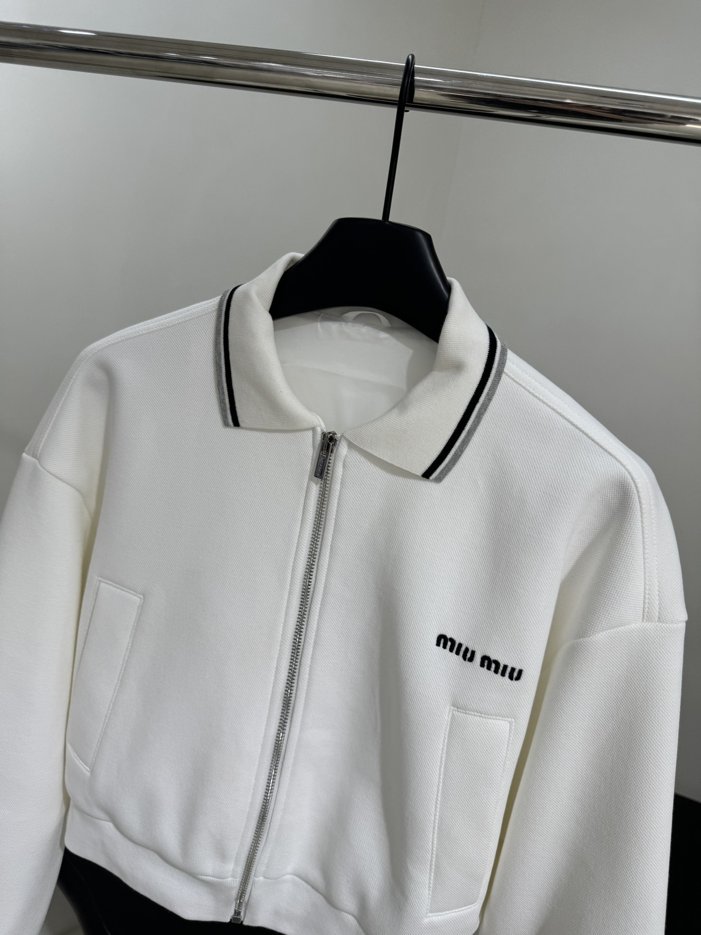 miumiu ボンデッドピケとテクニカルジャージーのブルゾンジャケット