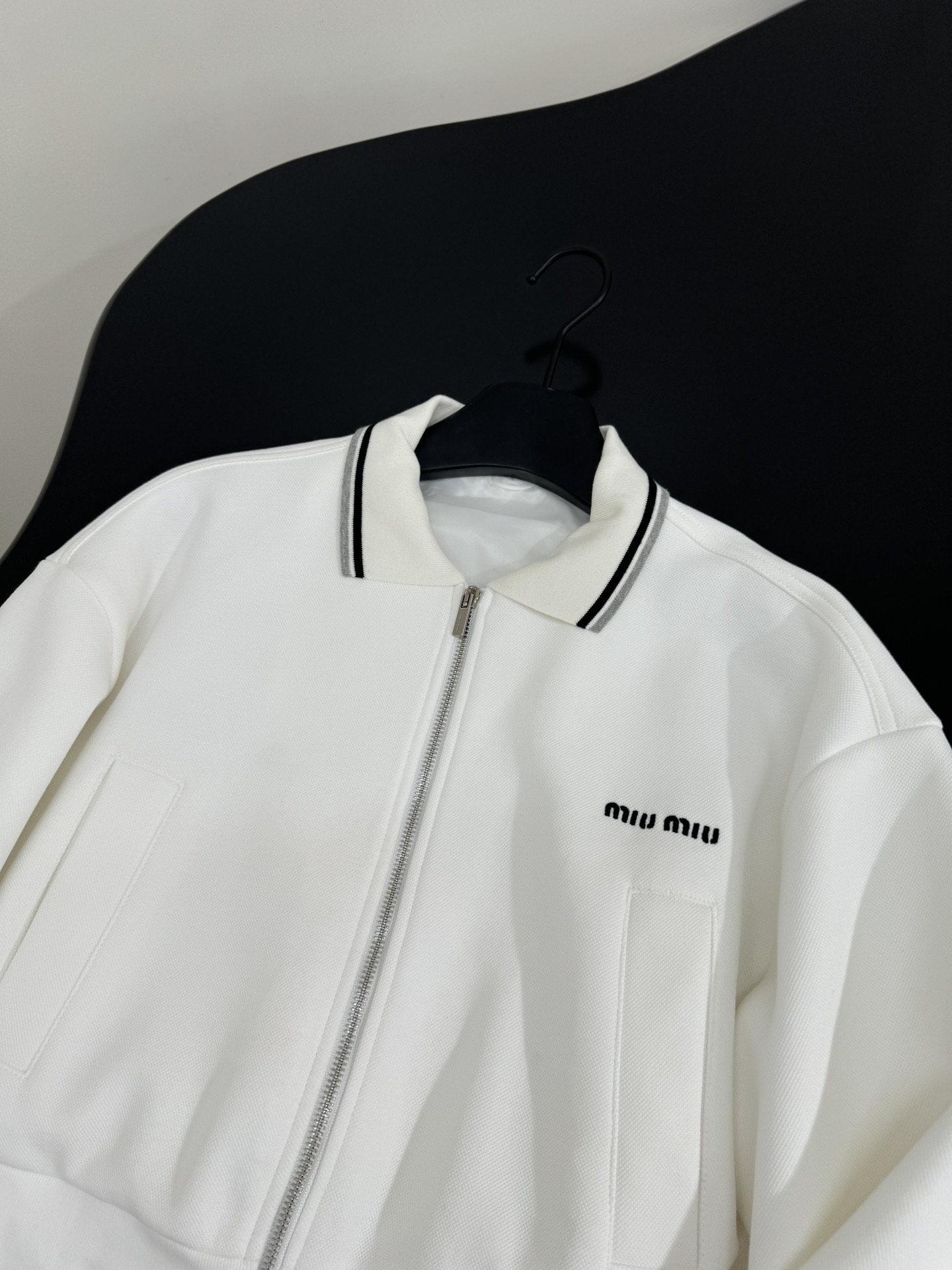 miumiu ボンデッドピケとテクニカルジャージーのブルゾンジャケット