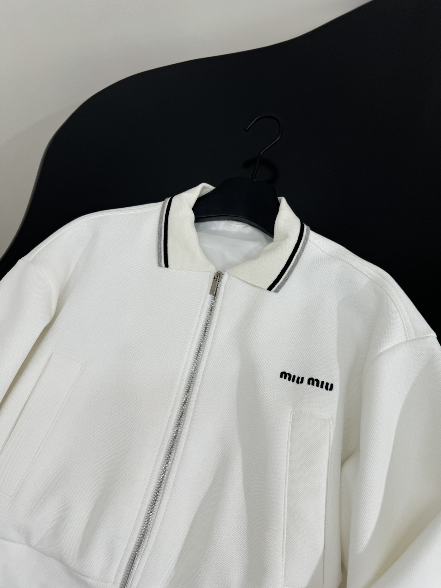 miumiu ボンデッドピケとテクニカルジャージーのブルゾンジャケット