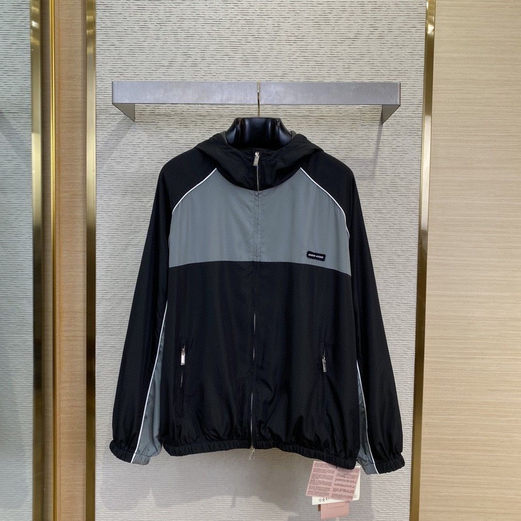 miumiu テクニカルシルク ジップブルゾンジャケット