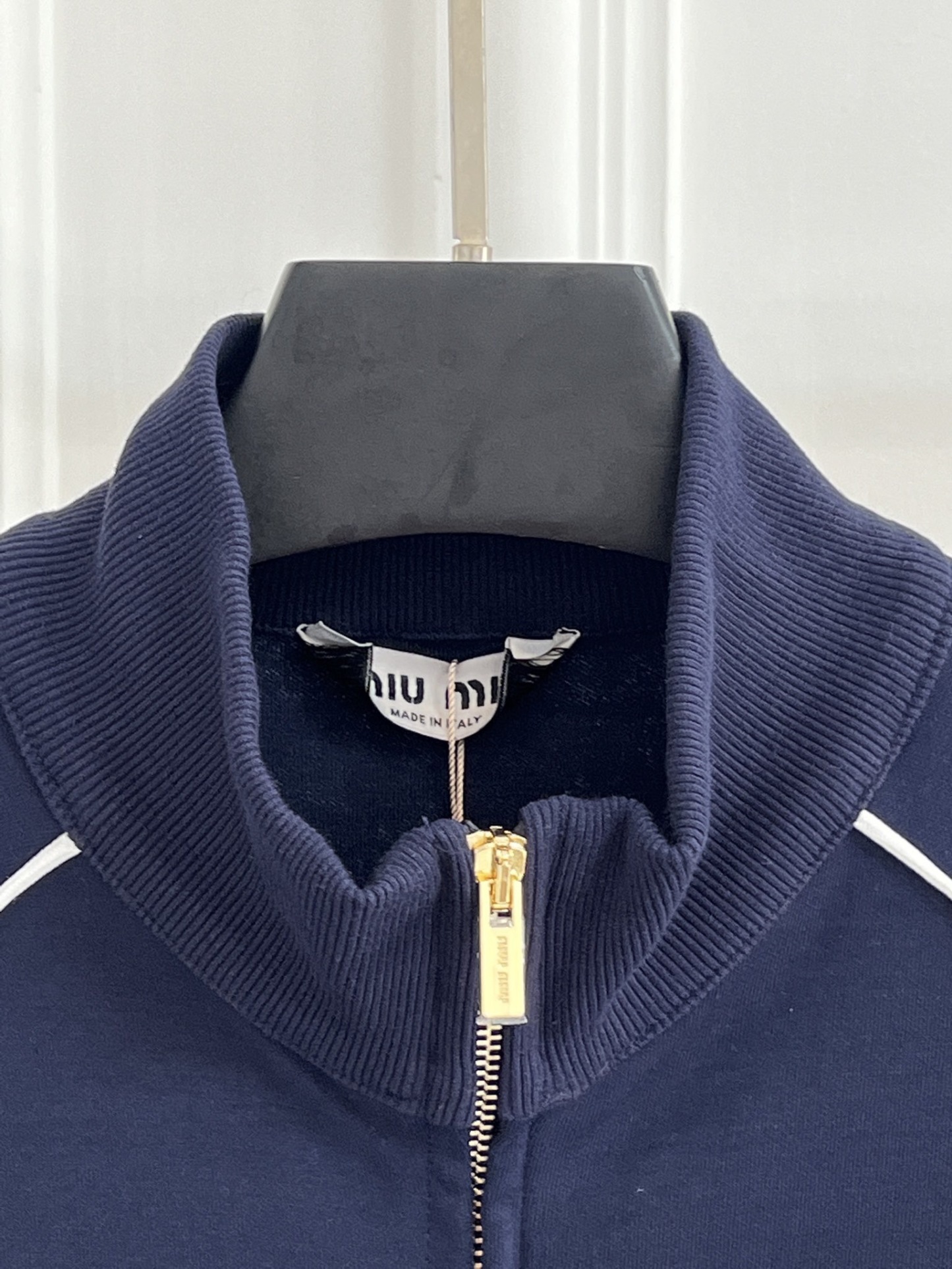 miumiu テクニカルヤーン ジップカーディガン