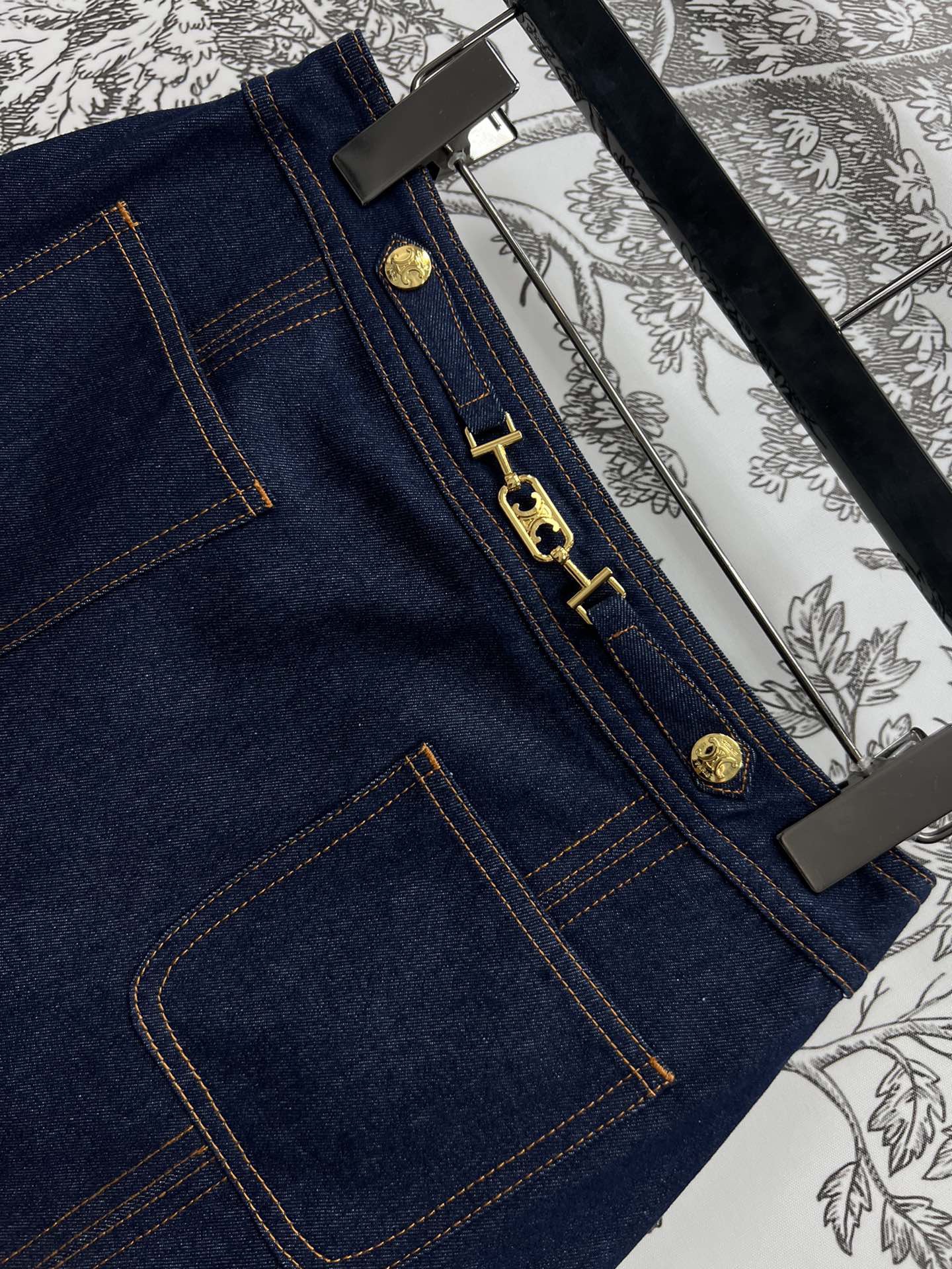 CELINE トラペーズ ミニスカート / ローウォッシュ デニム