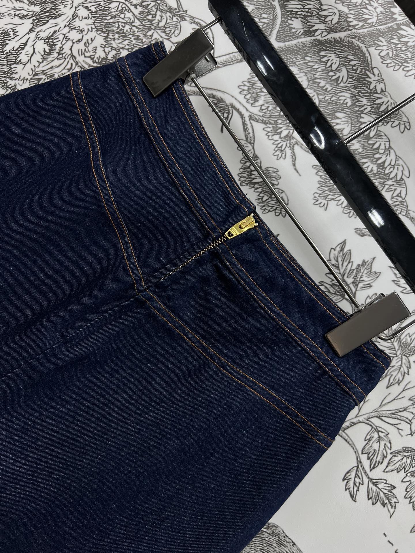 CELINE トラペーズ ミニスカート / ローウォッシュ デニム