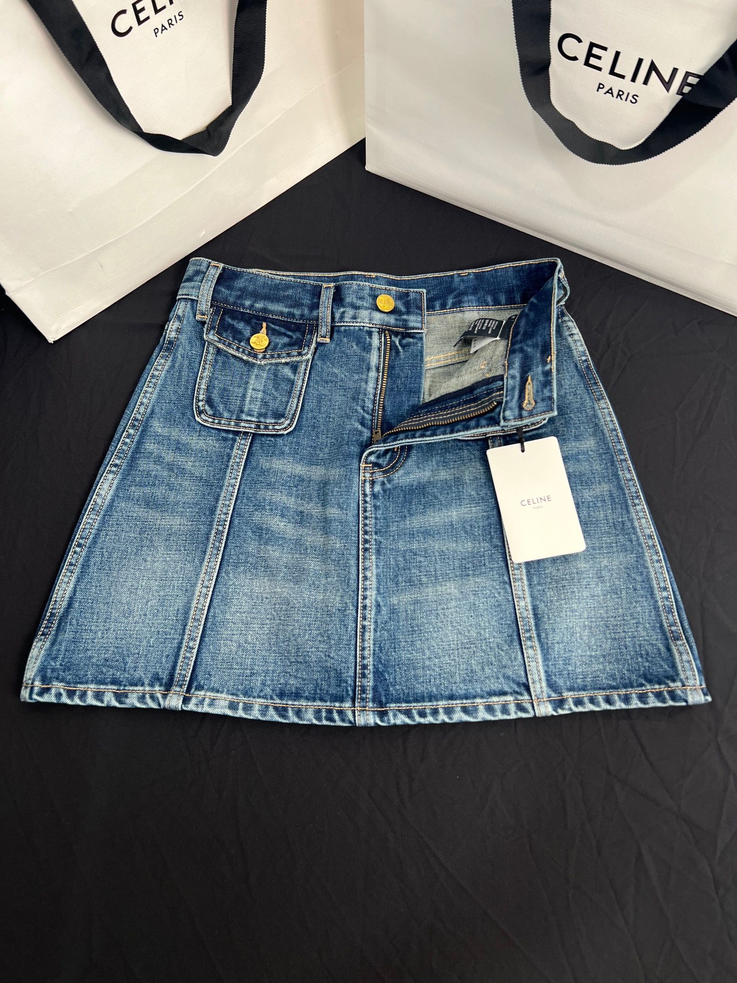 CELINE マストアイテム デニム Mini Skirt