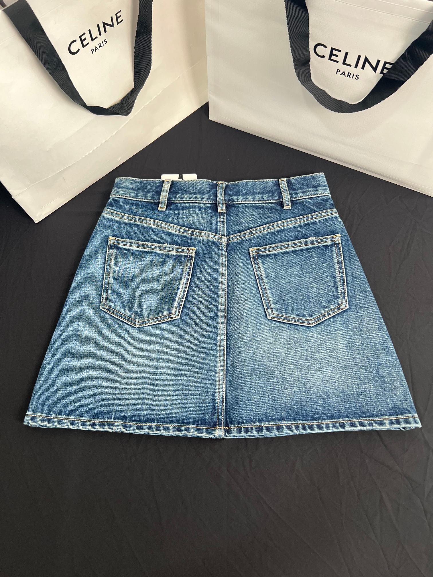 CELINE マストアイテム デニム Mini Skirt
